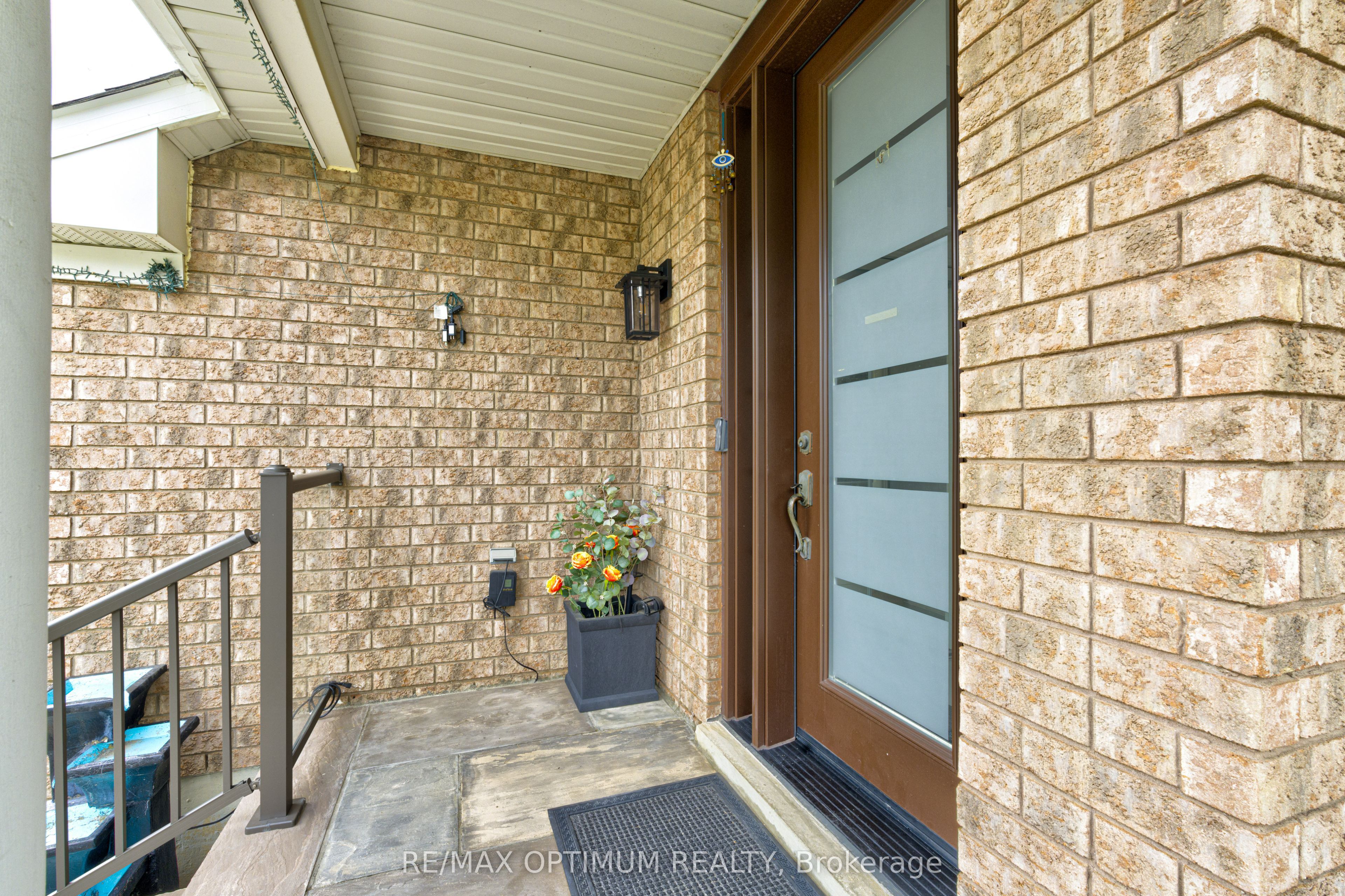 54 Bramoak Crescent, Brampton, ON L7A 1T6 photo 4
