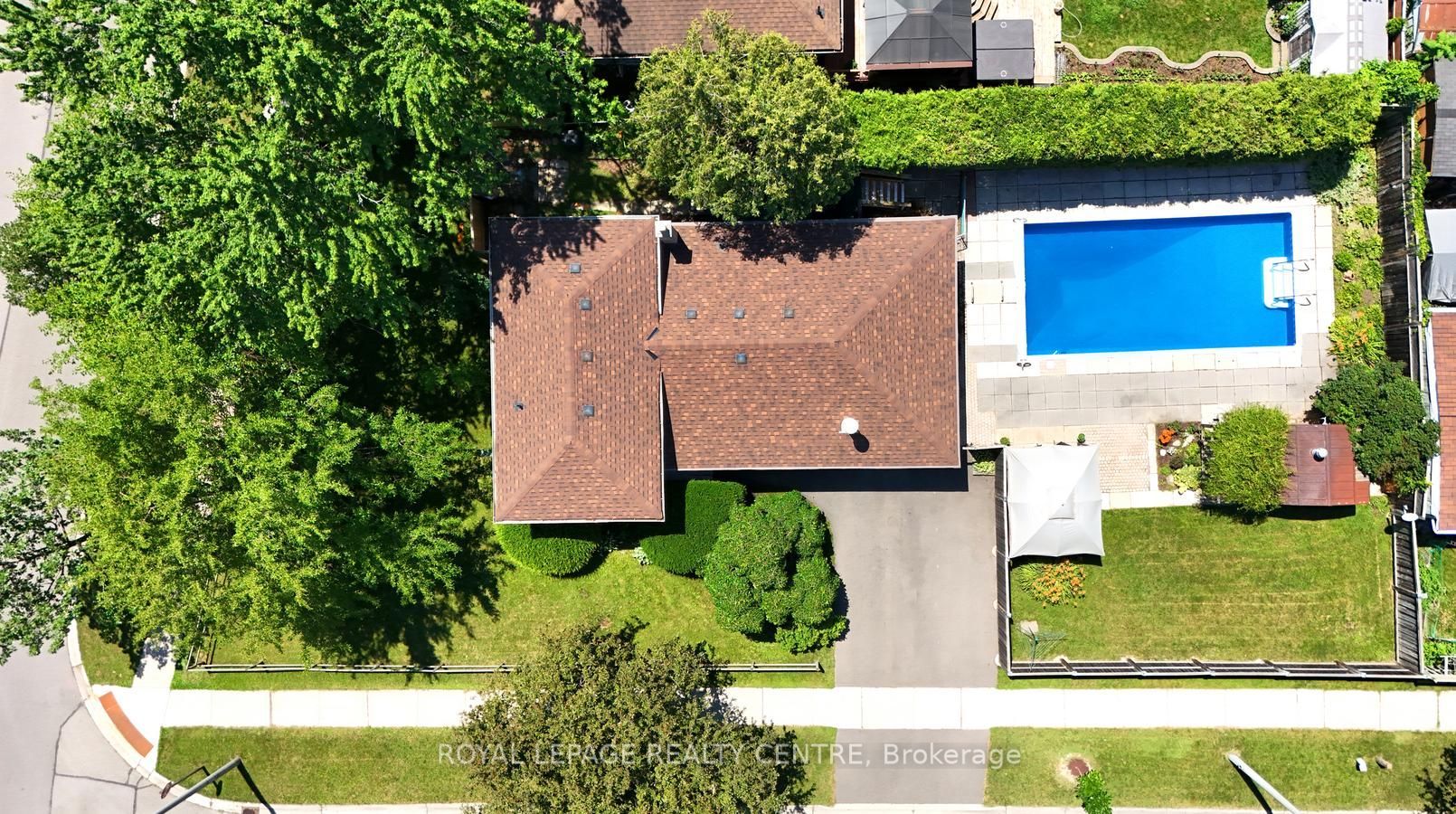 1621 Hobbs Crescent, Mississauga, ON L5J 3S1 photo 4