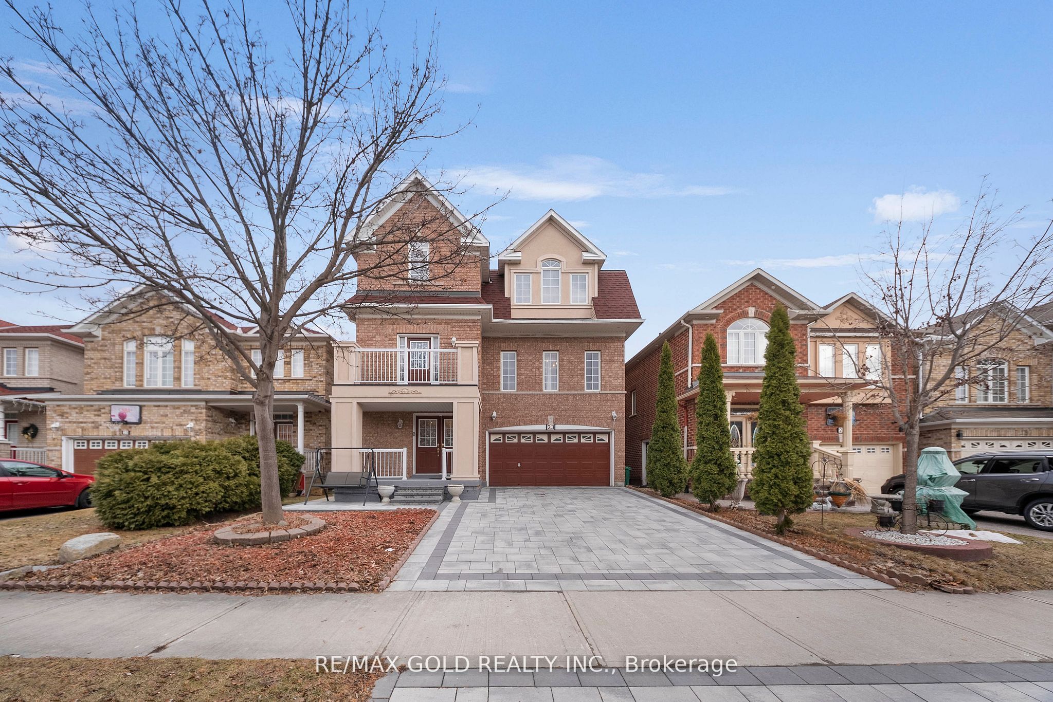 23 Pathmaster Road, Brampton, ON L6P 2G8 photo 2