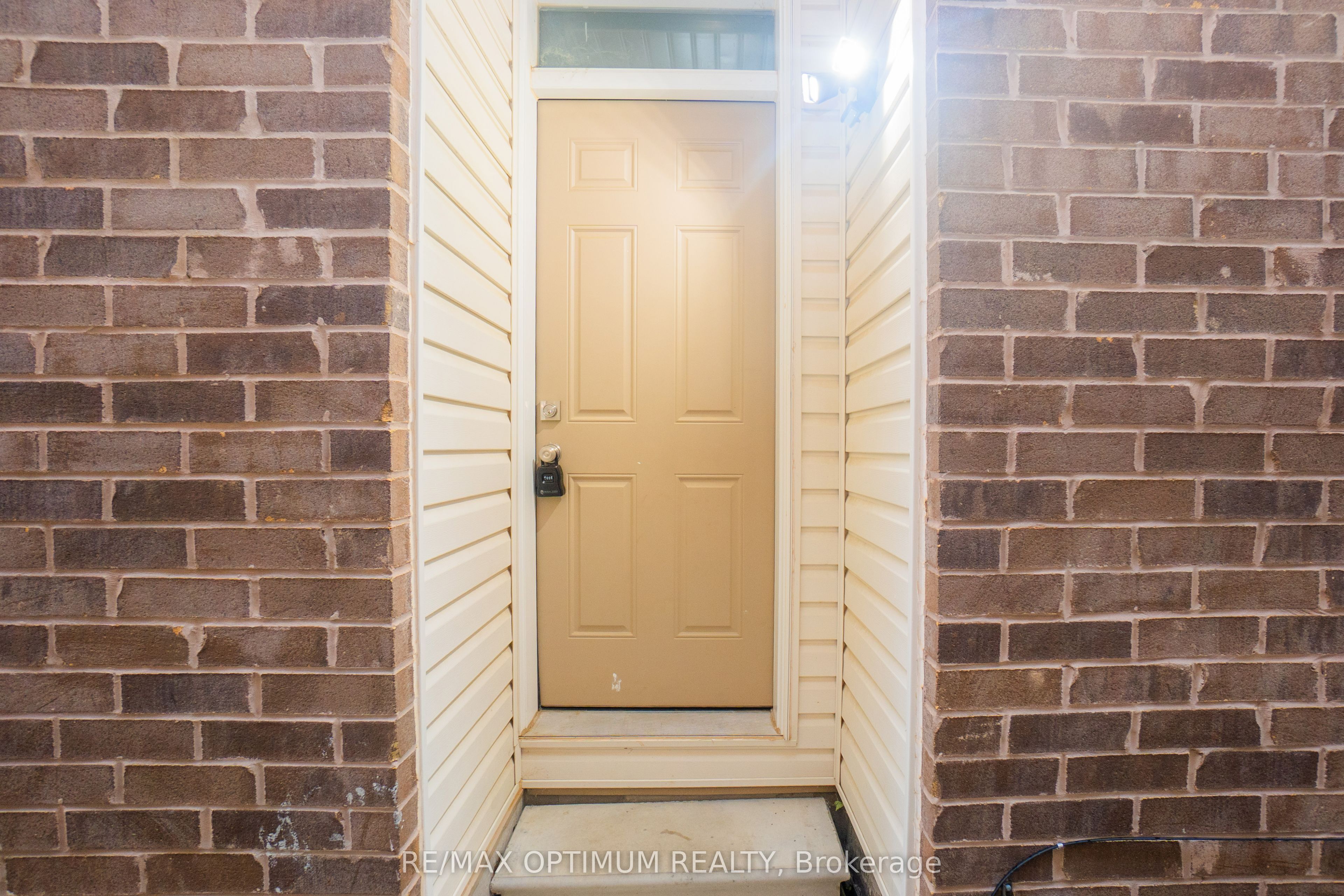 9 Fenchurch Drive Basement, Brampton, ON L7A 4G1 photo 5