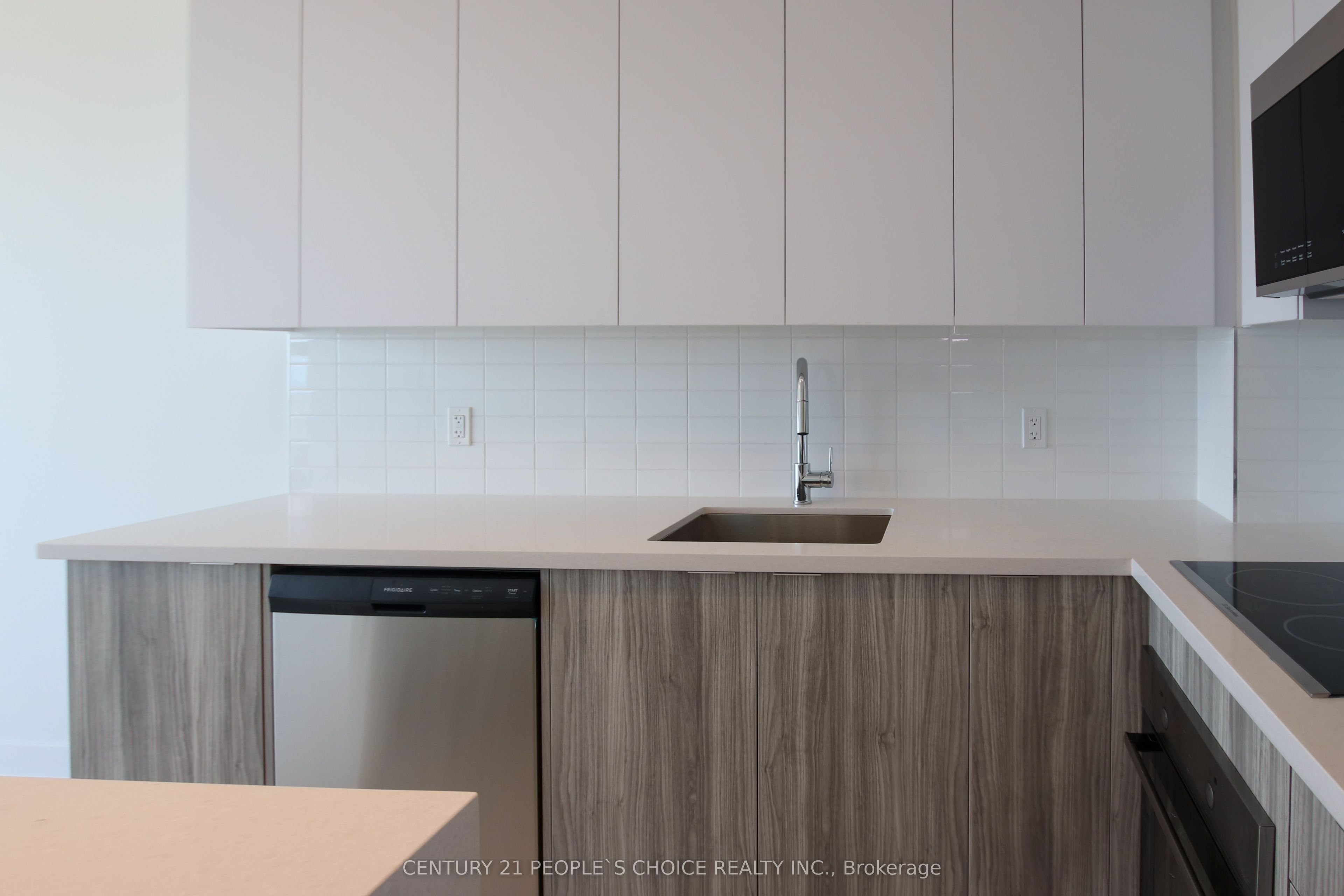 297 Oak Walk Drive 2401, Oakville, ON L6H 3R6 photo 4