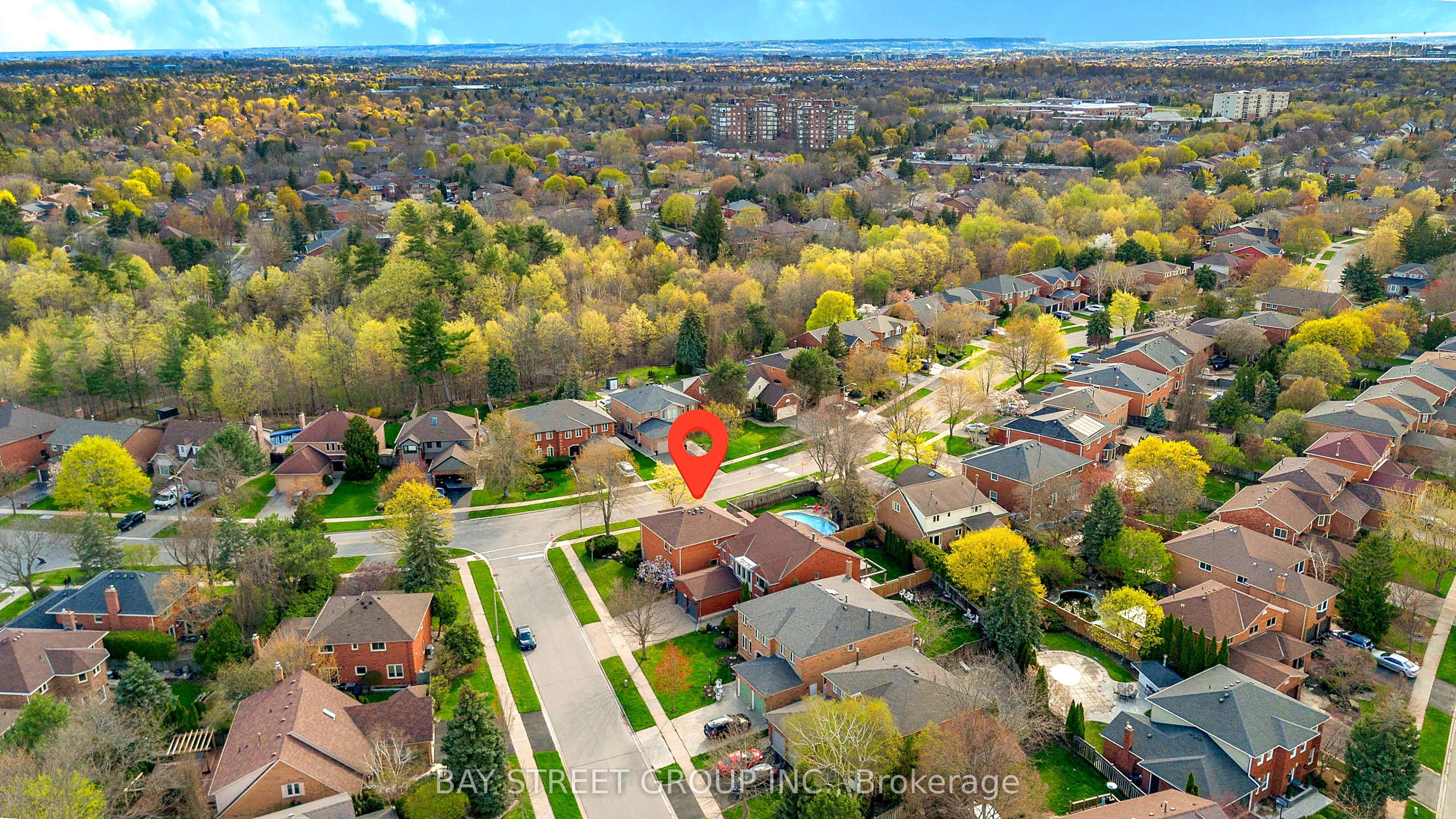 1305 Monks Passage, Oakville, ON L6M 1K6 photo 3