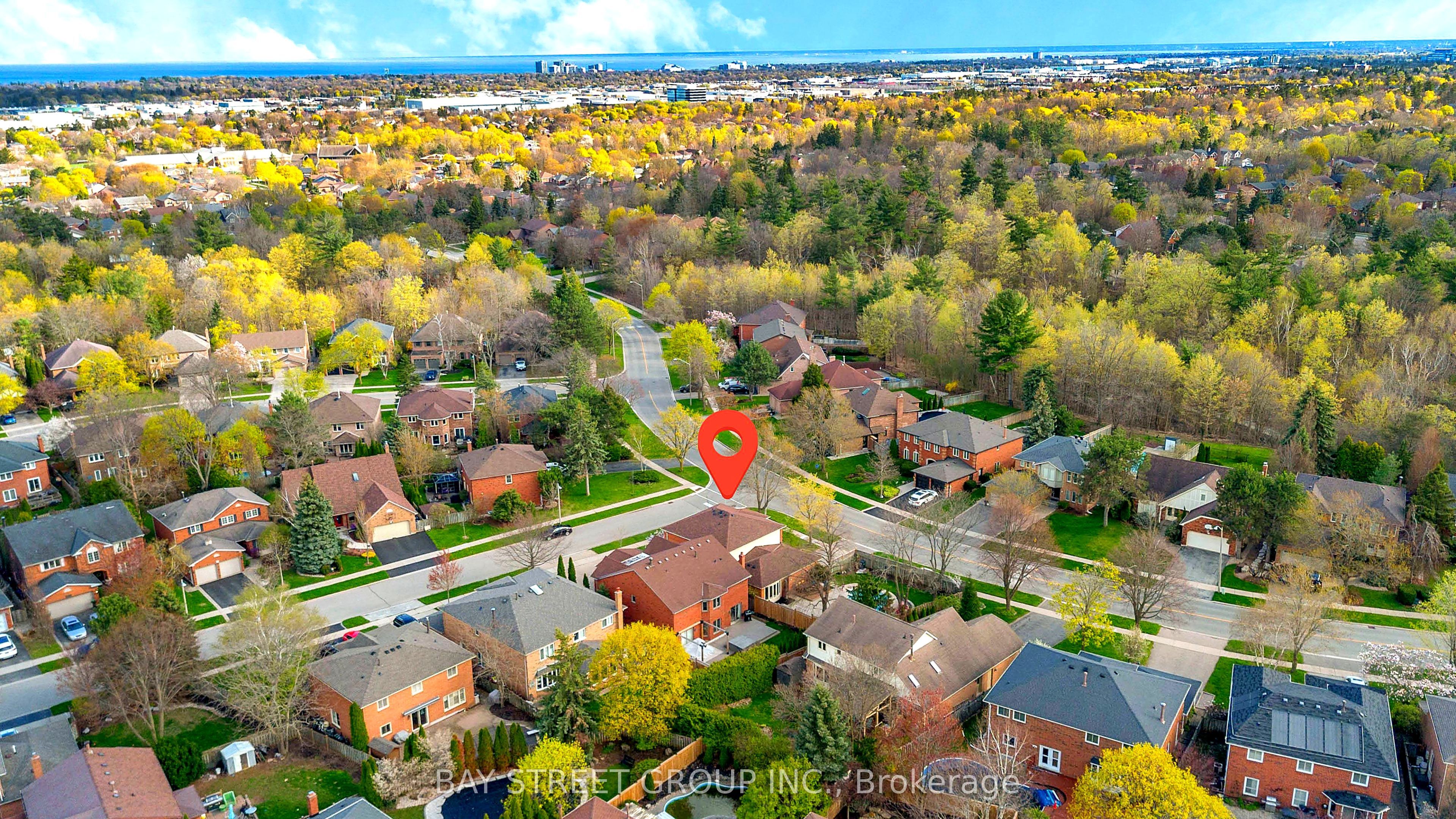 1305 Monks Passage, Oakville, ON L6M 1K6 photo 4