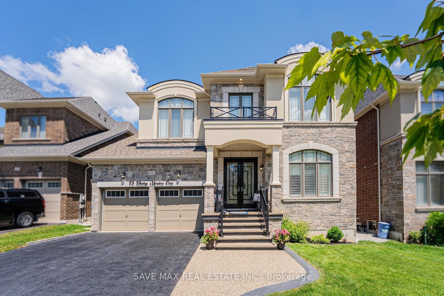 19 Daisy Meadow Crescent, Caledon, ON L7C 4G4