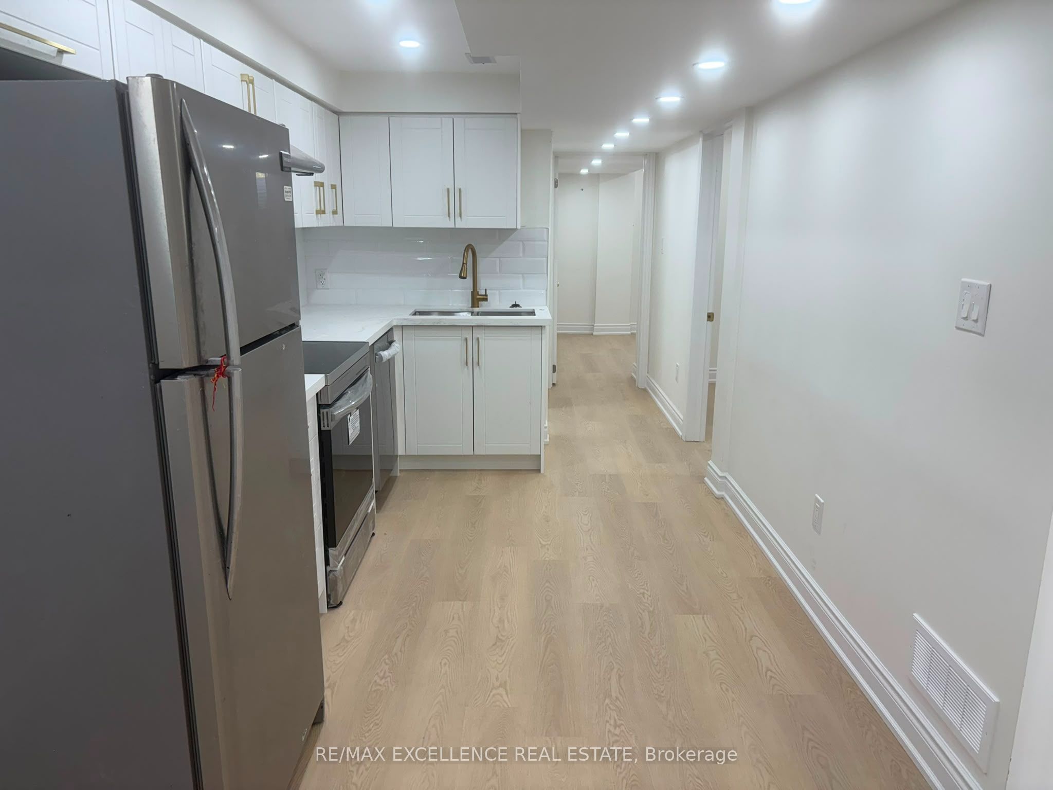 66 Townley Crescent Basement, Brampton, ON L6Z 4S8 photo 3