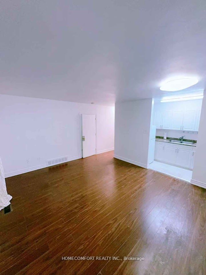 2284 Islington Avenue unit 2, Toronto, ON M9W 3W8 photo 2