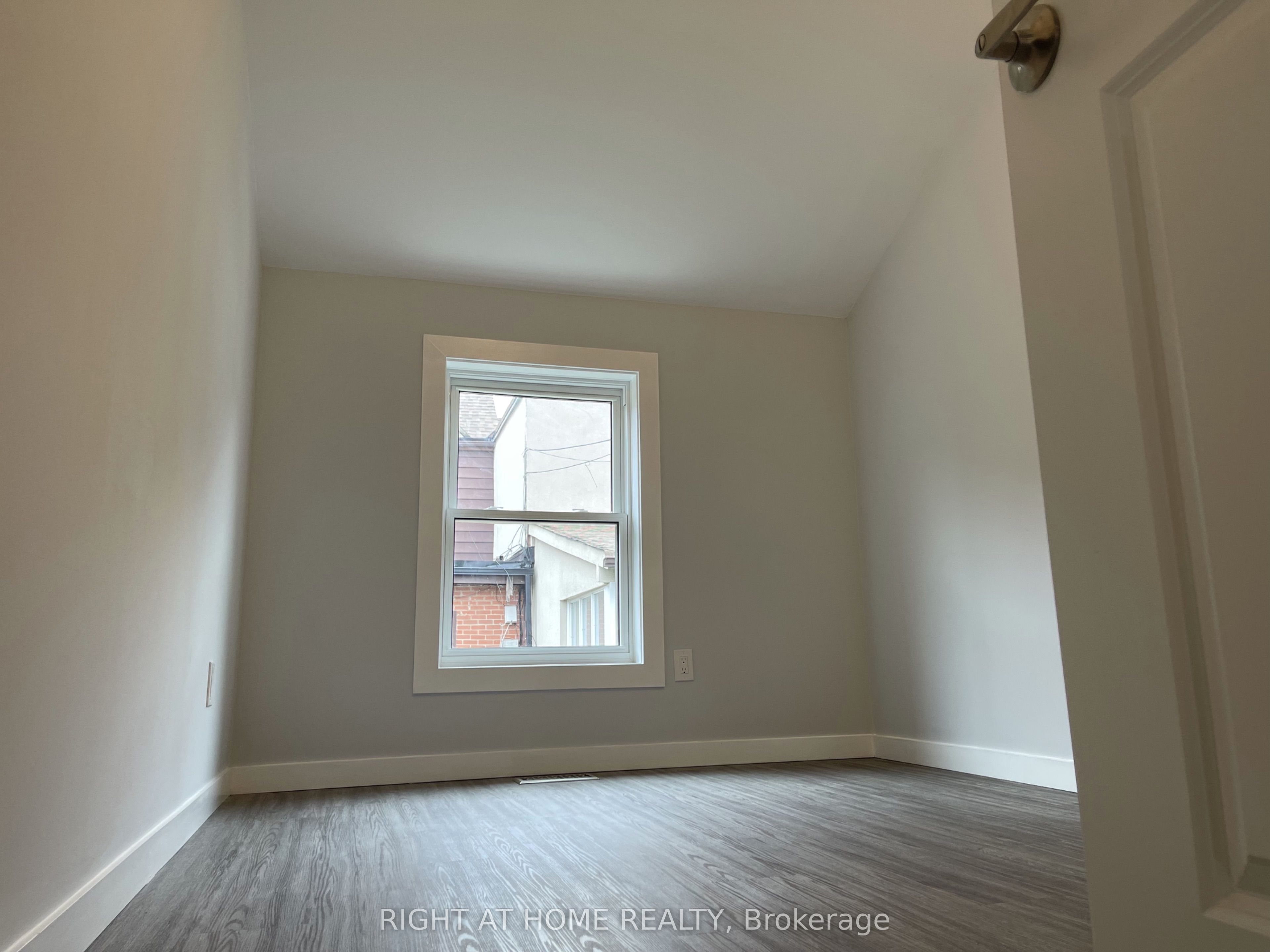 980 Ossington Avenue Laneway suite, Toronto, ON M6G 3V7 photo 3