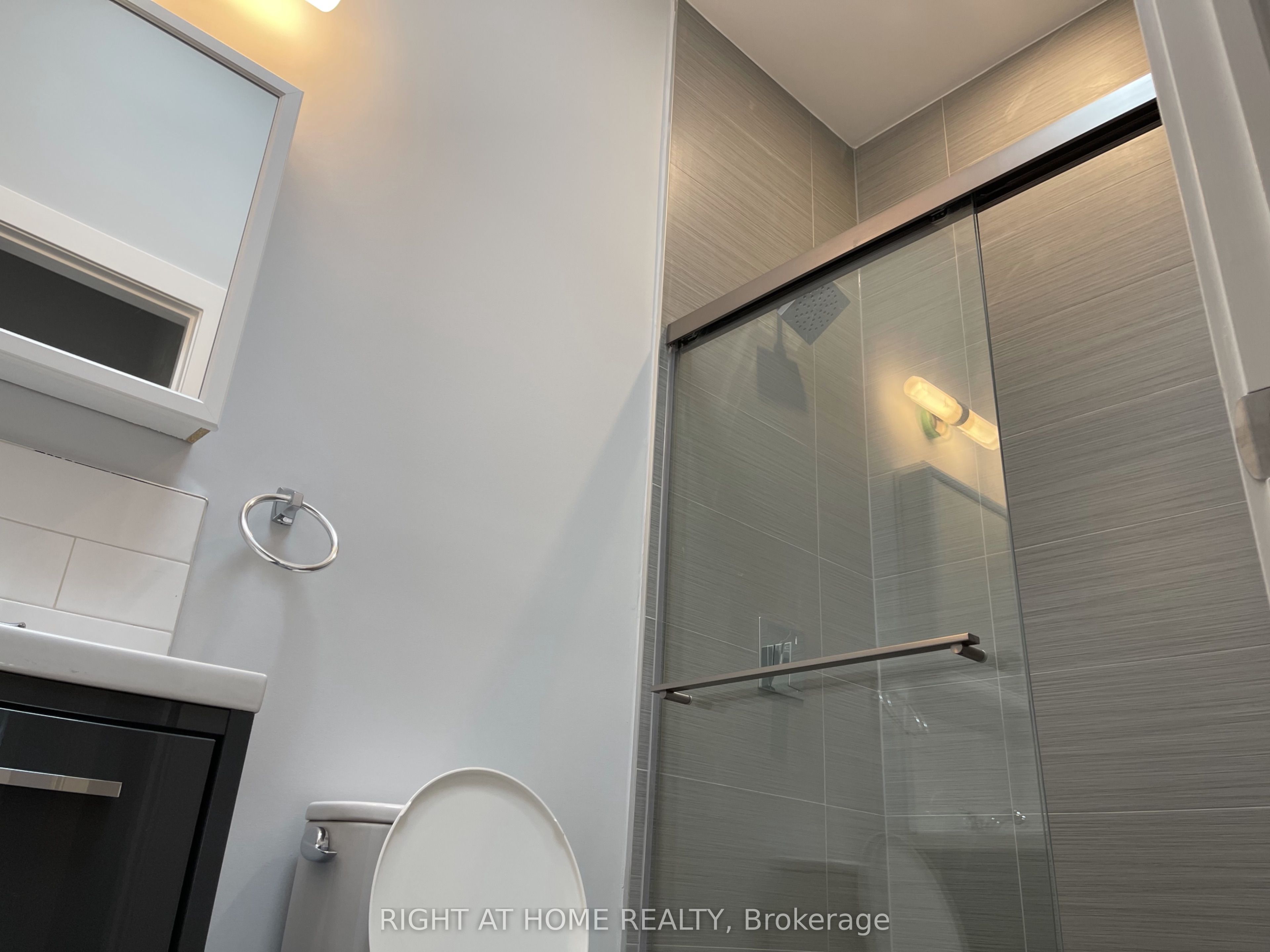980 Ossington Avenue Laneway suite, Toronto, ON M6G 3V7 photo 4