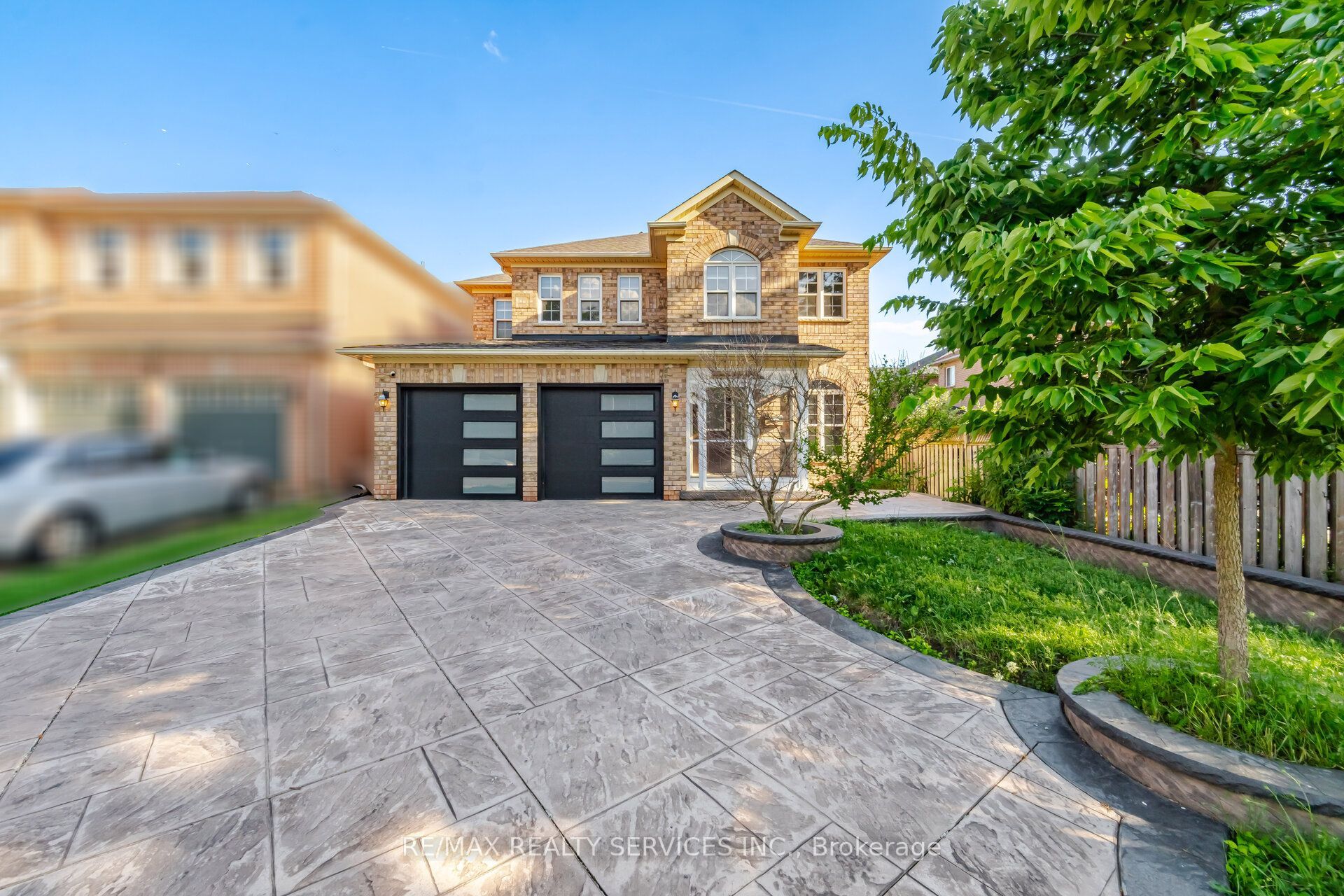 4 Sunnybrook Crescent, Brampton, ON L7A 1Y2 photo 3