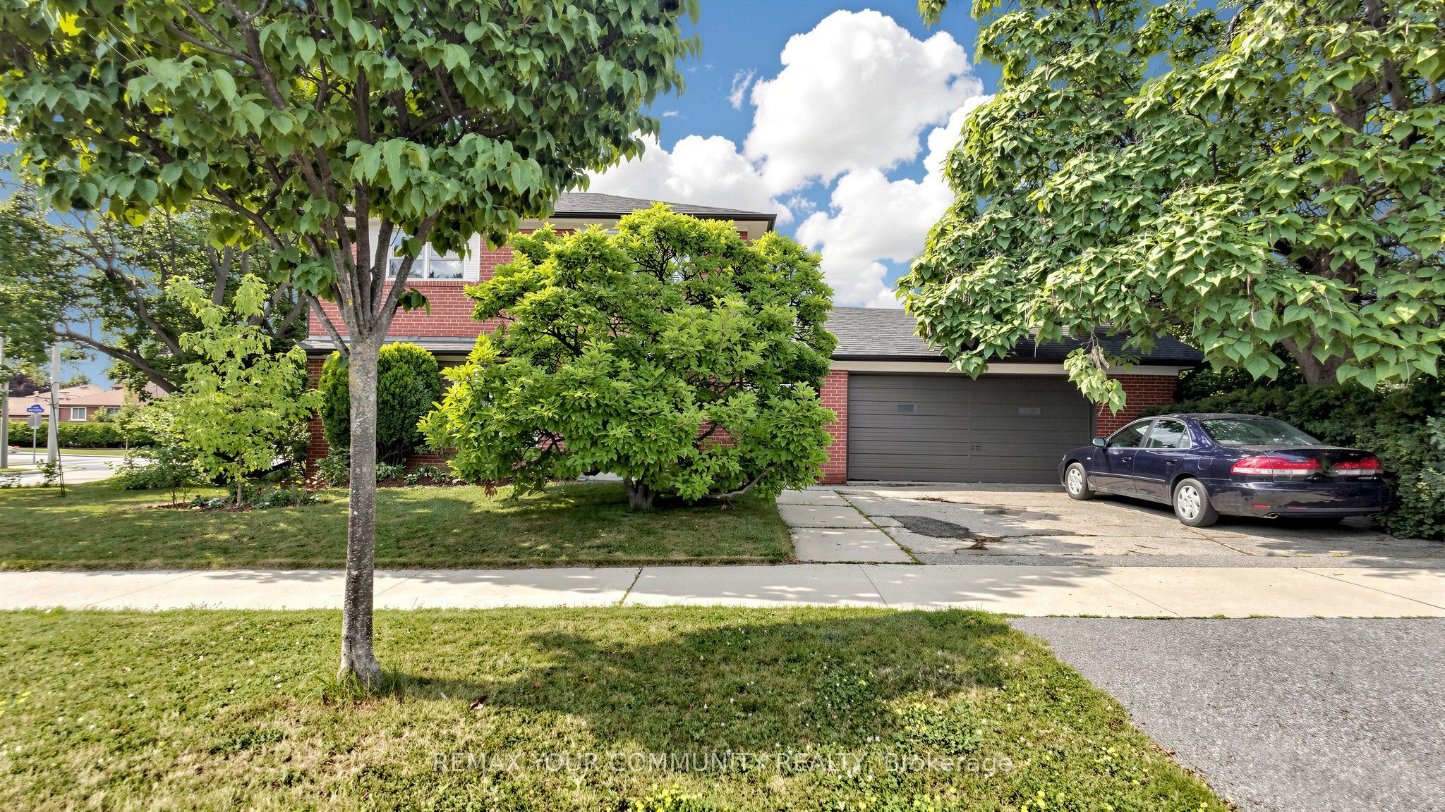 61 Norfield Crescent, Toronto, ON M9W 1X5 photo 3