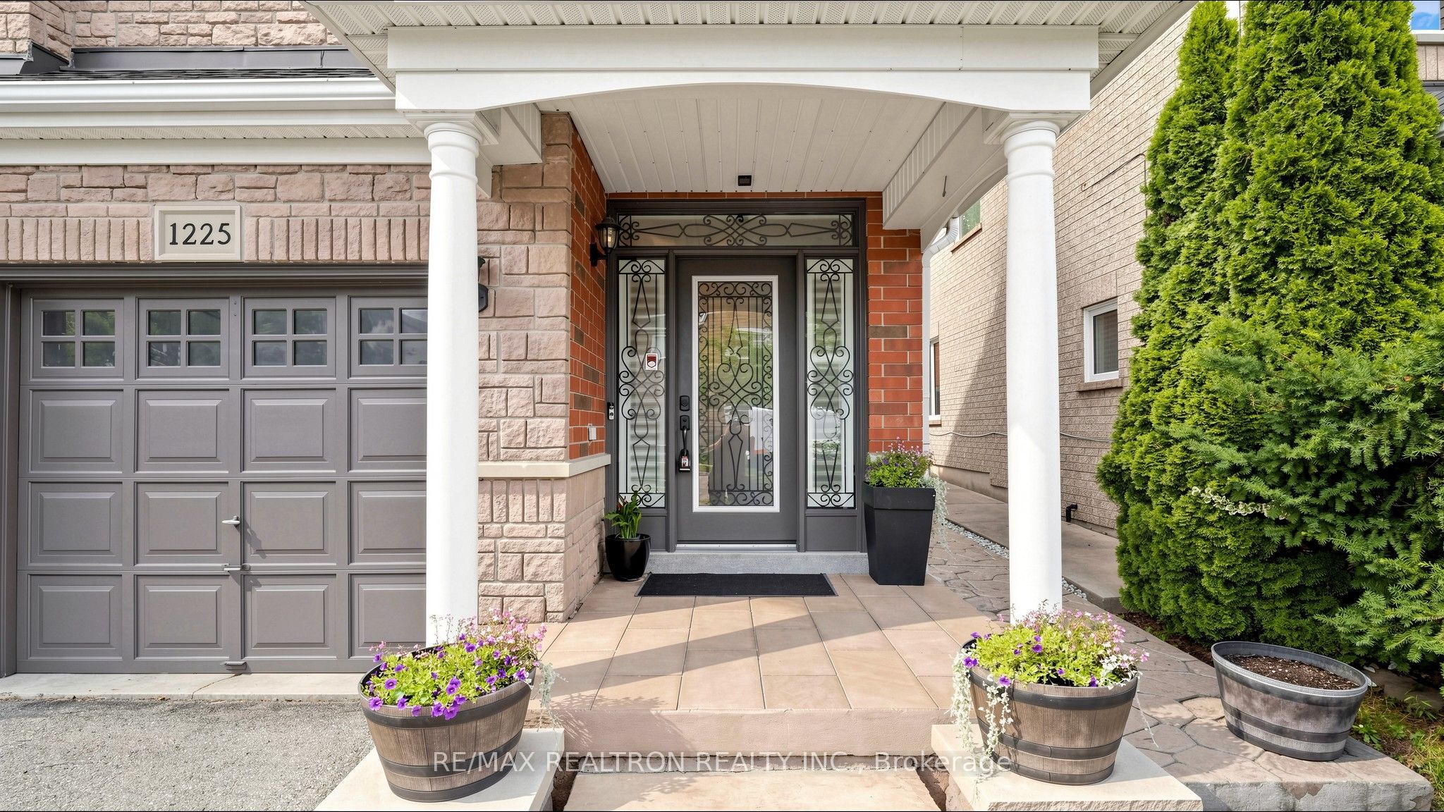 1225 Houston Drive, Milton, ON L9T 6G4 photo 2