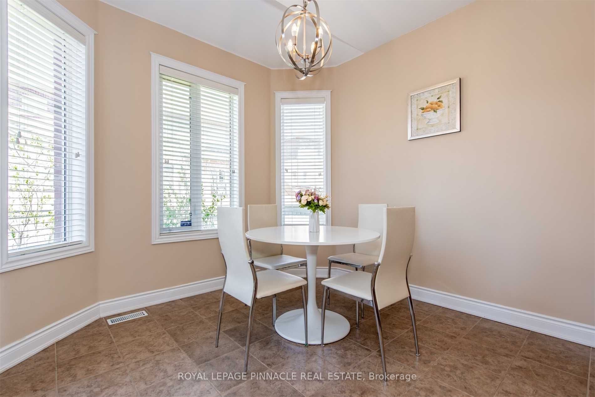 3347 Whilabout Terrace, Oakville, ON L6L 0A8 photo 5