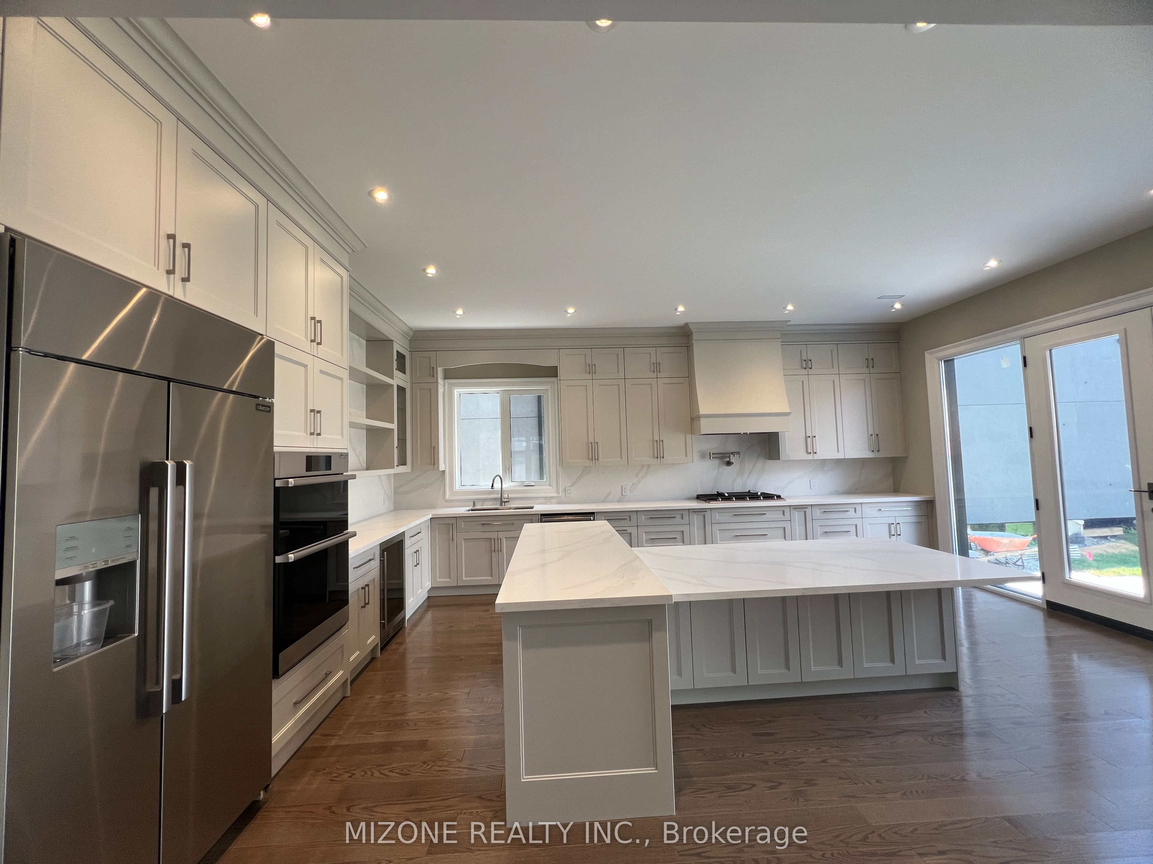 3289 Joan Drive, Mississauga, ON L5B 1T3 photo 3