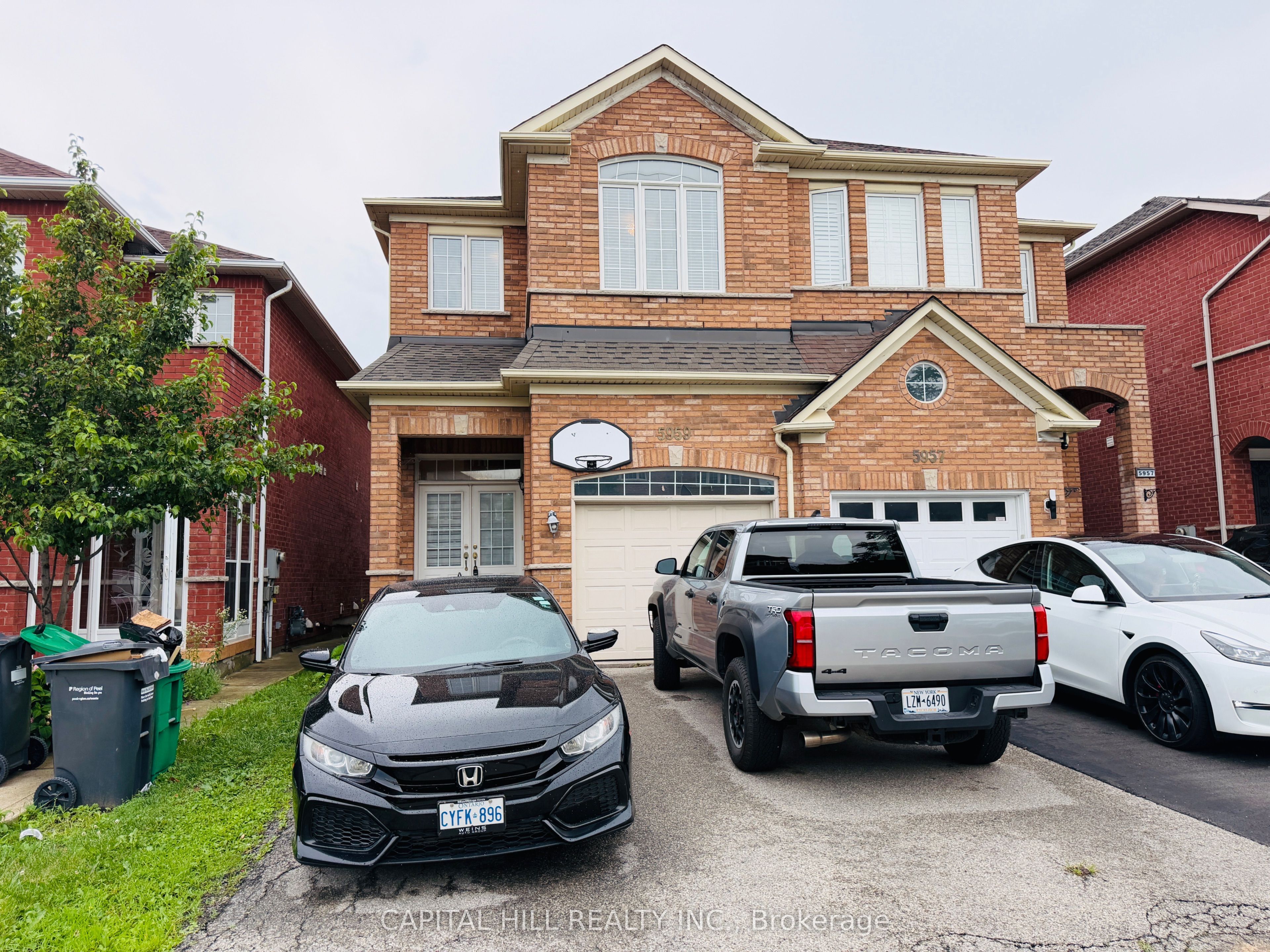 5959 Stonebriar Crescent Upper, Mississauga, ON L5V 2T8