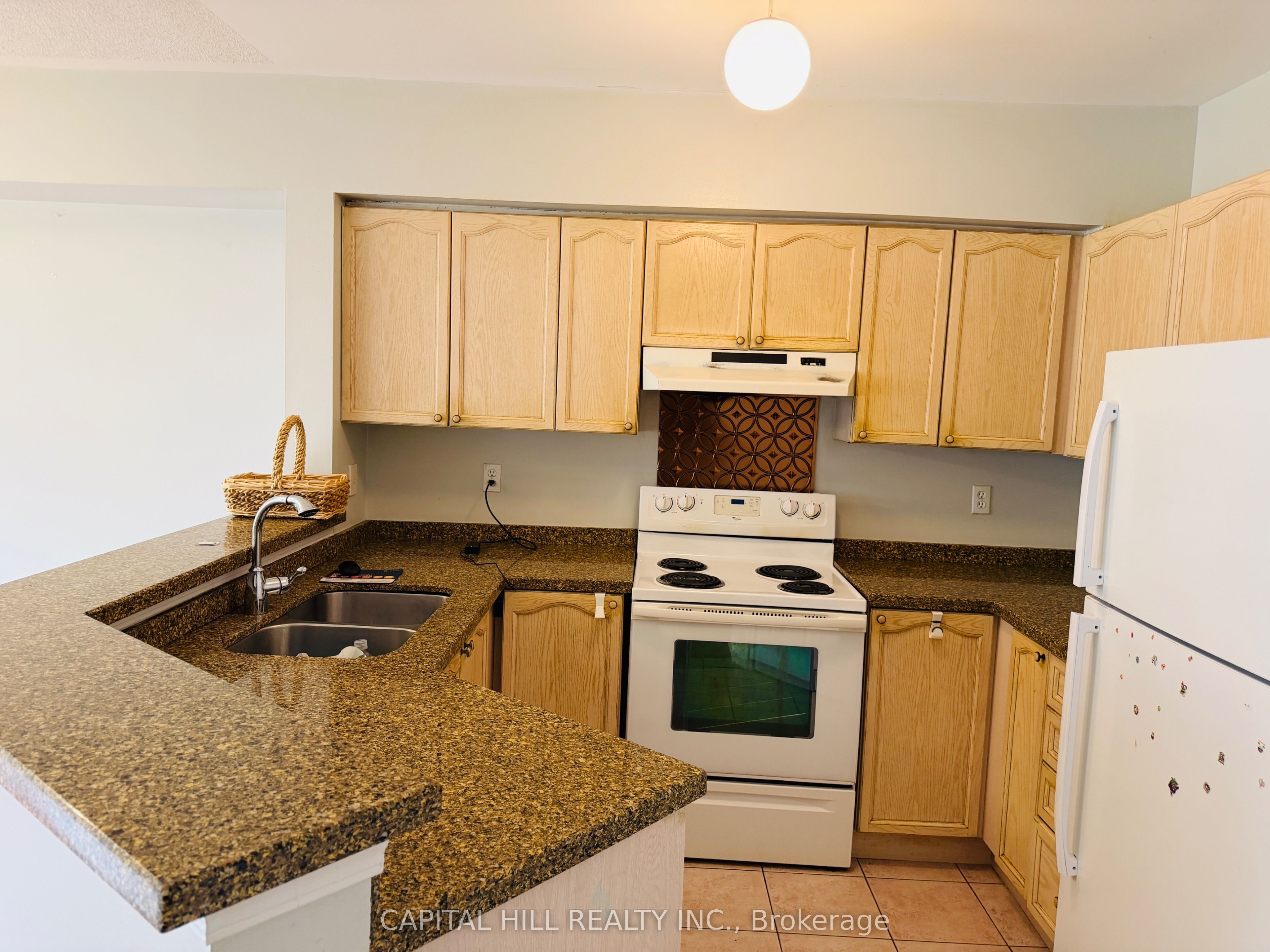 5959 Stonebriar Crescent Upper, Mississauga, ON L5V 2T8 photo 5