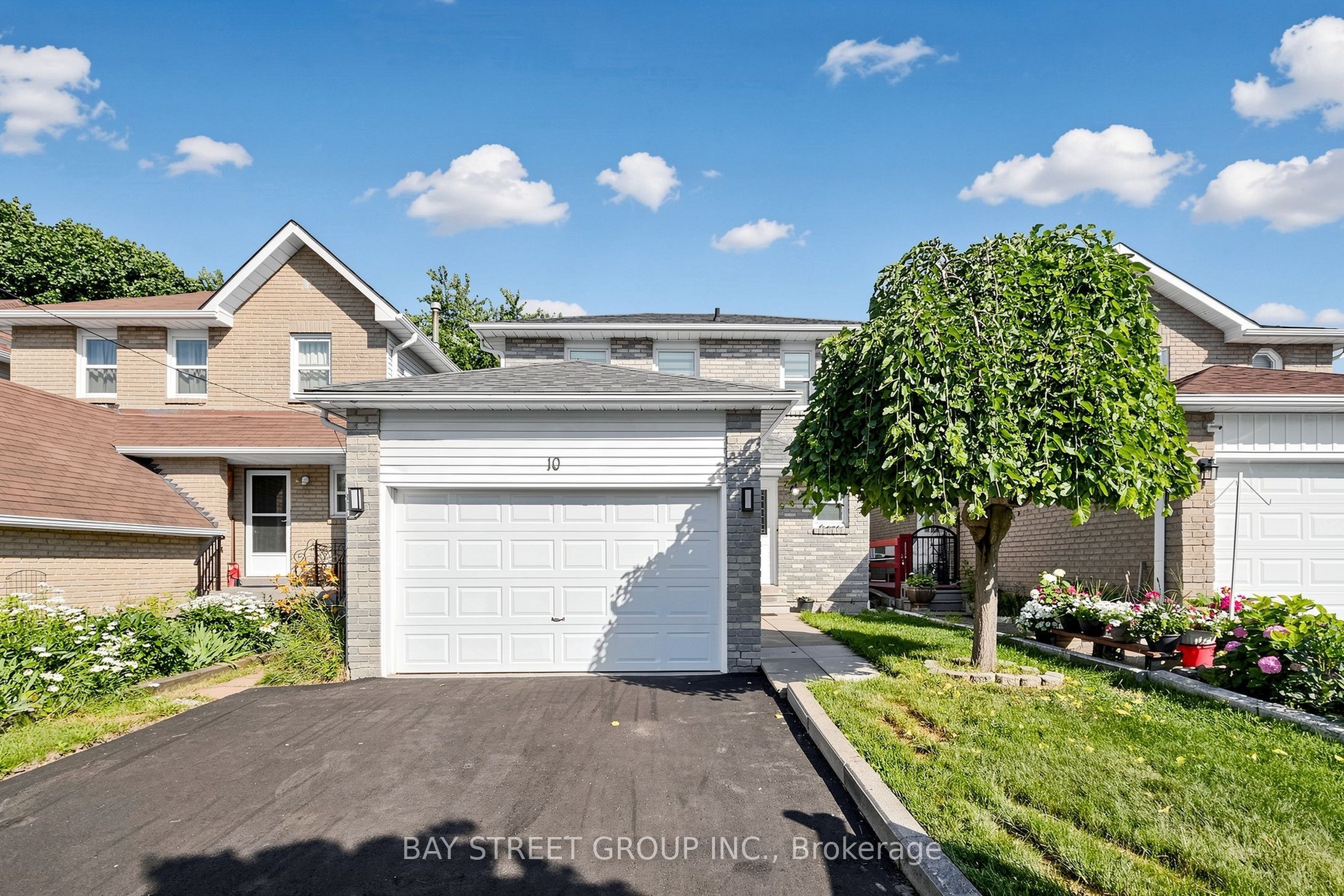 10 Peelton Heights Road, Brampton, ON L6Y 2J2