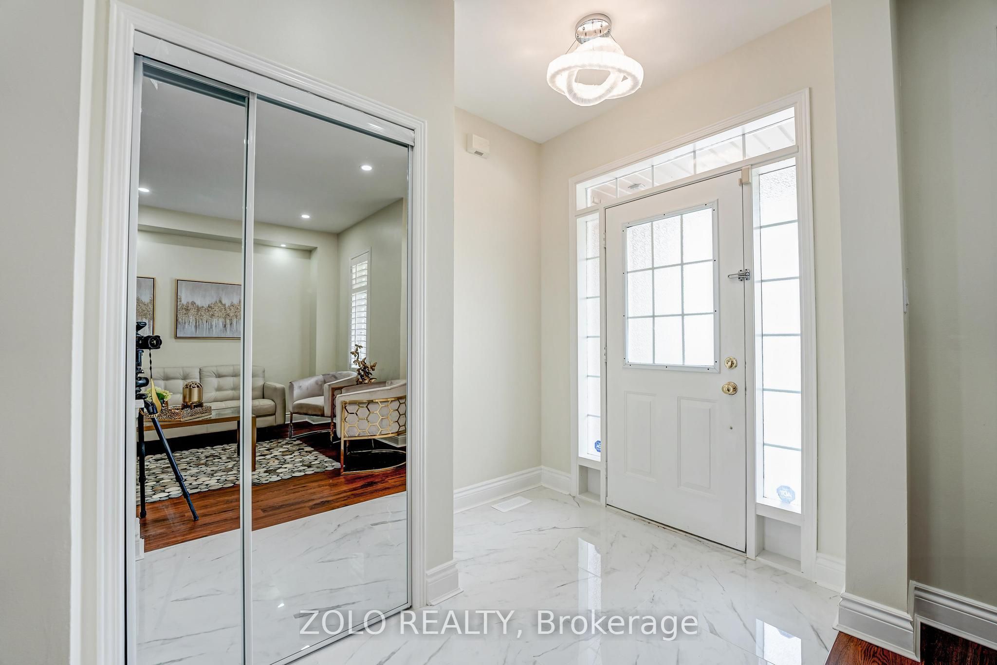 5458 Tasha Drive, Mississauga, ON L5M 6N5 photo 4