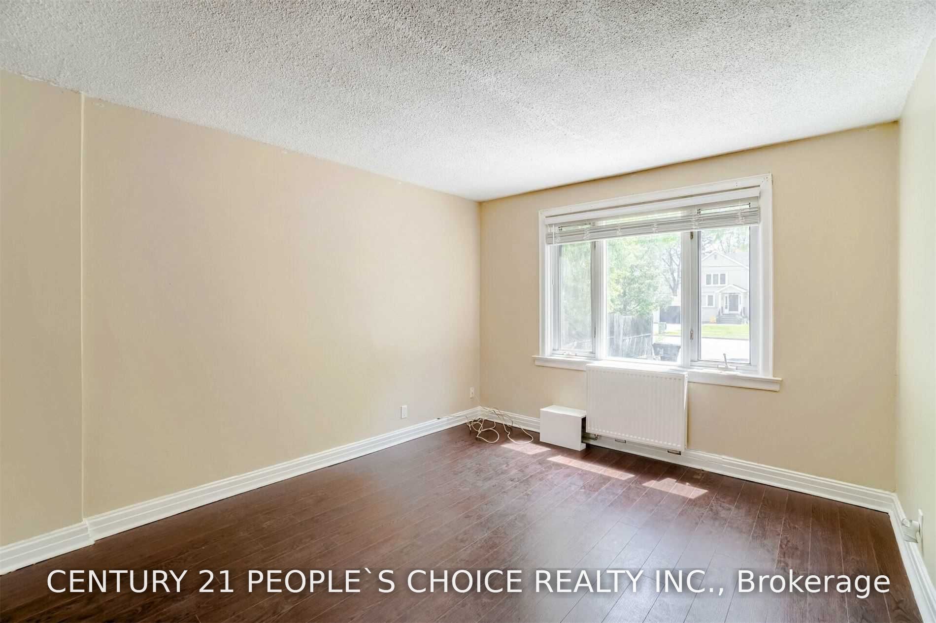 249 Burnhamthorpe Road -Main, Toronto, ON M9B 1Z6 photo 4