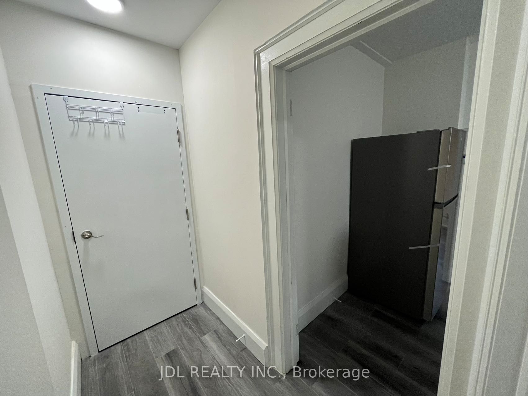 5 Sorauren Avenue 5, Toronto, ON M6R 2C6 photo 5