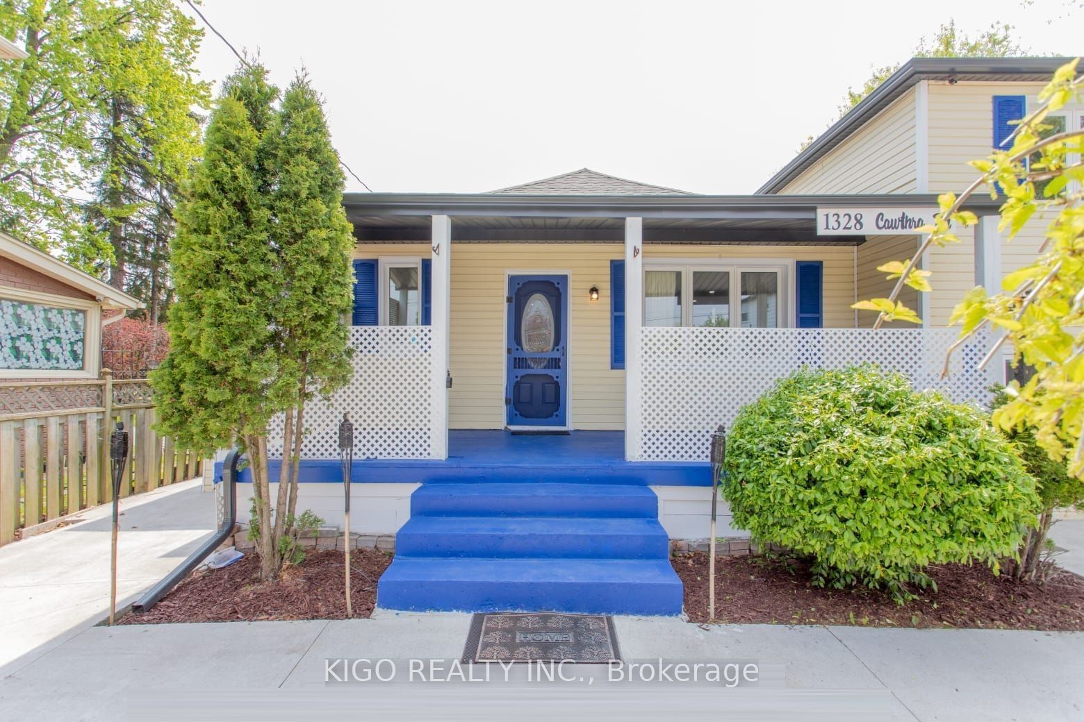 1328 Cawthra Road, Mississauga, ON L5G 4K9