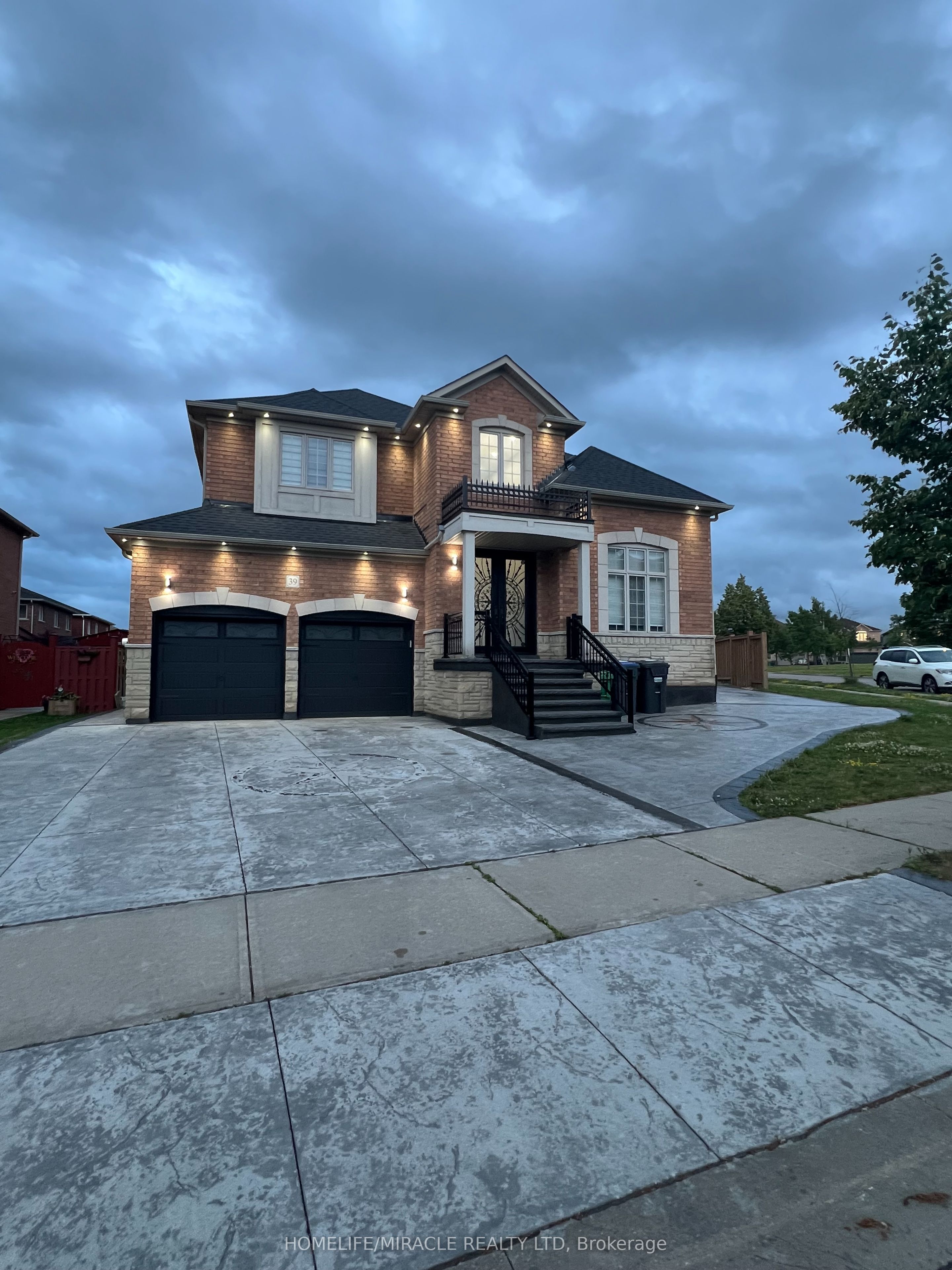 39 Kistler Street, Brampton, ON L6R 0P9