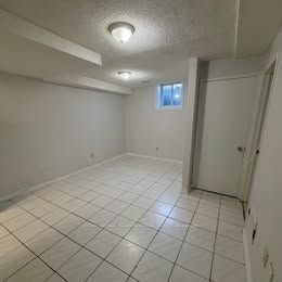 5243 Heatherleigh Avenue, Mississauga, ON L5V 2A1 photo 5