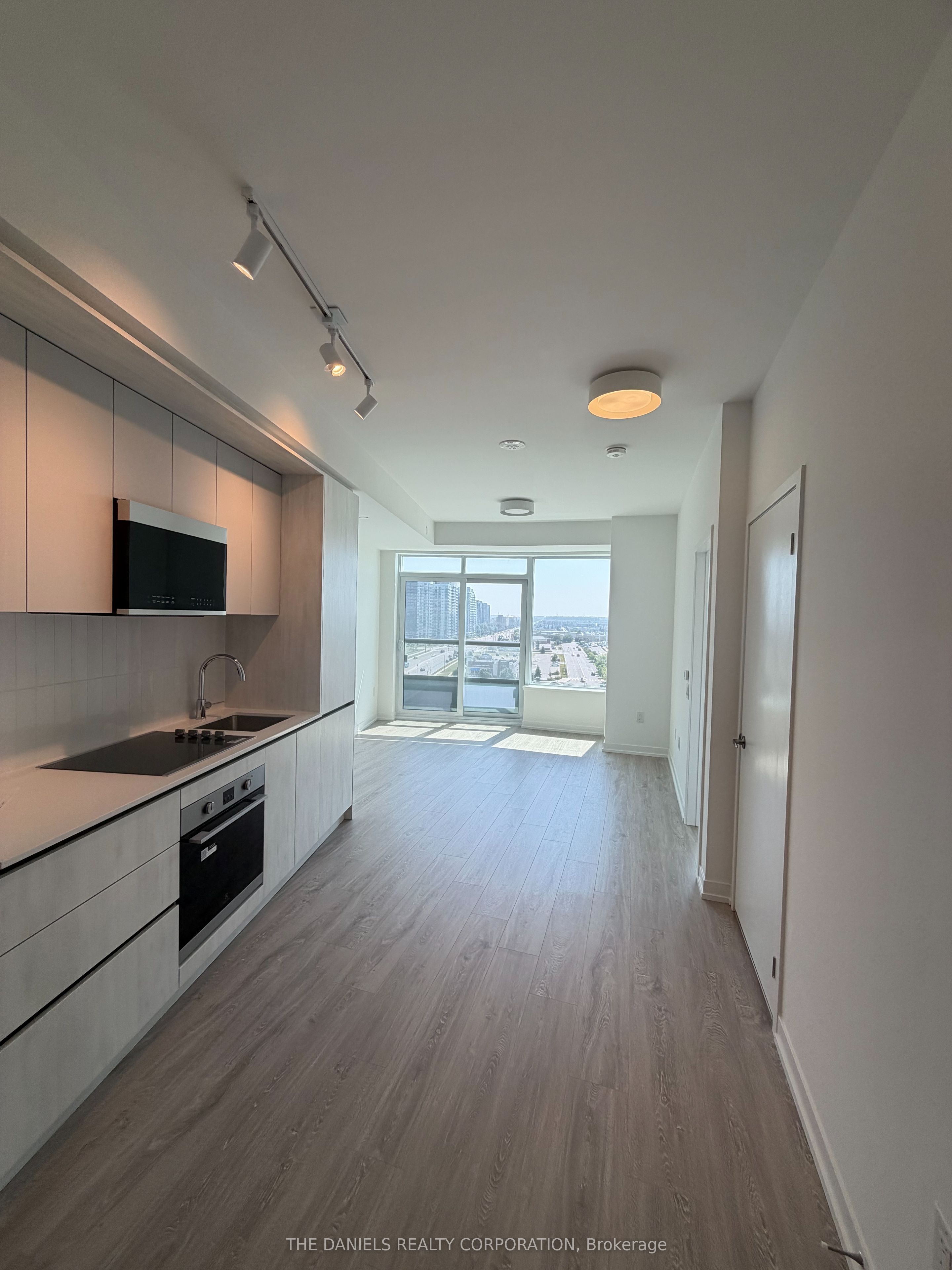 2485 Eglinton Avenue W 1222, Mississauga, ON L5M 2T1 photo 2
