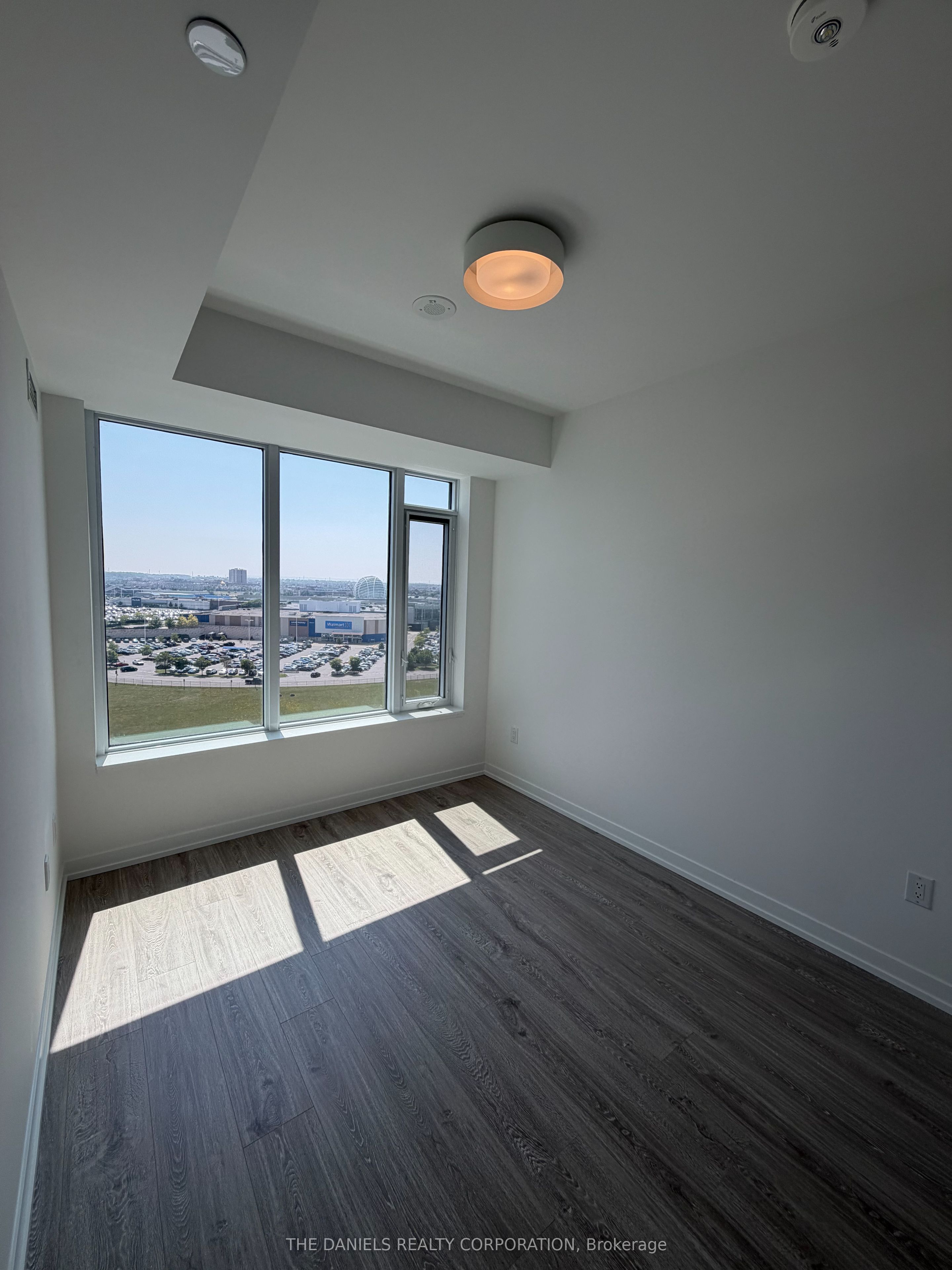 2485 Eglinton Avenue W 1222, Mississauga, ON L5M 2T1 photo 5