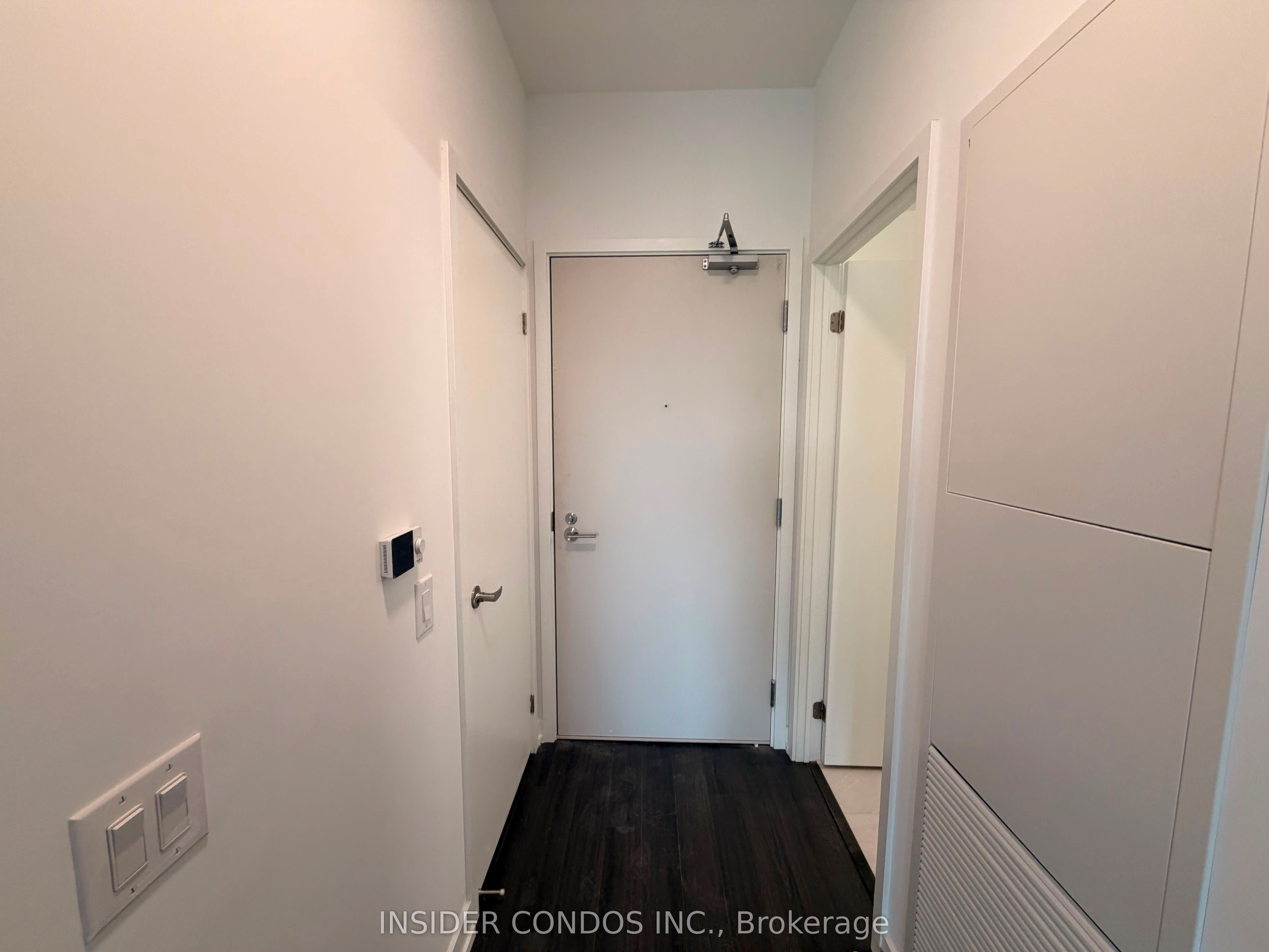 4010 Eglinton Avenue W 428, Toronto, ON M9P 1A6 photo 3