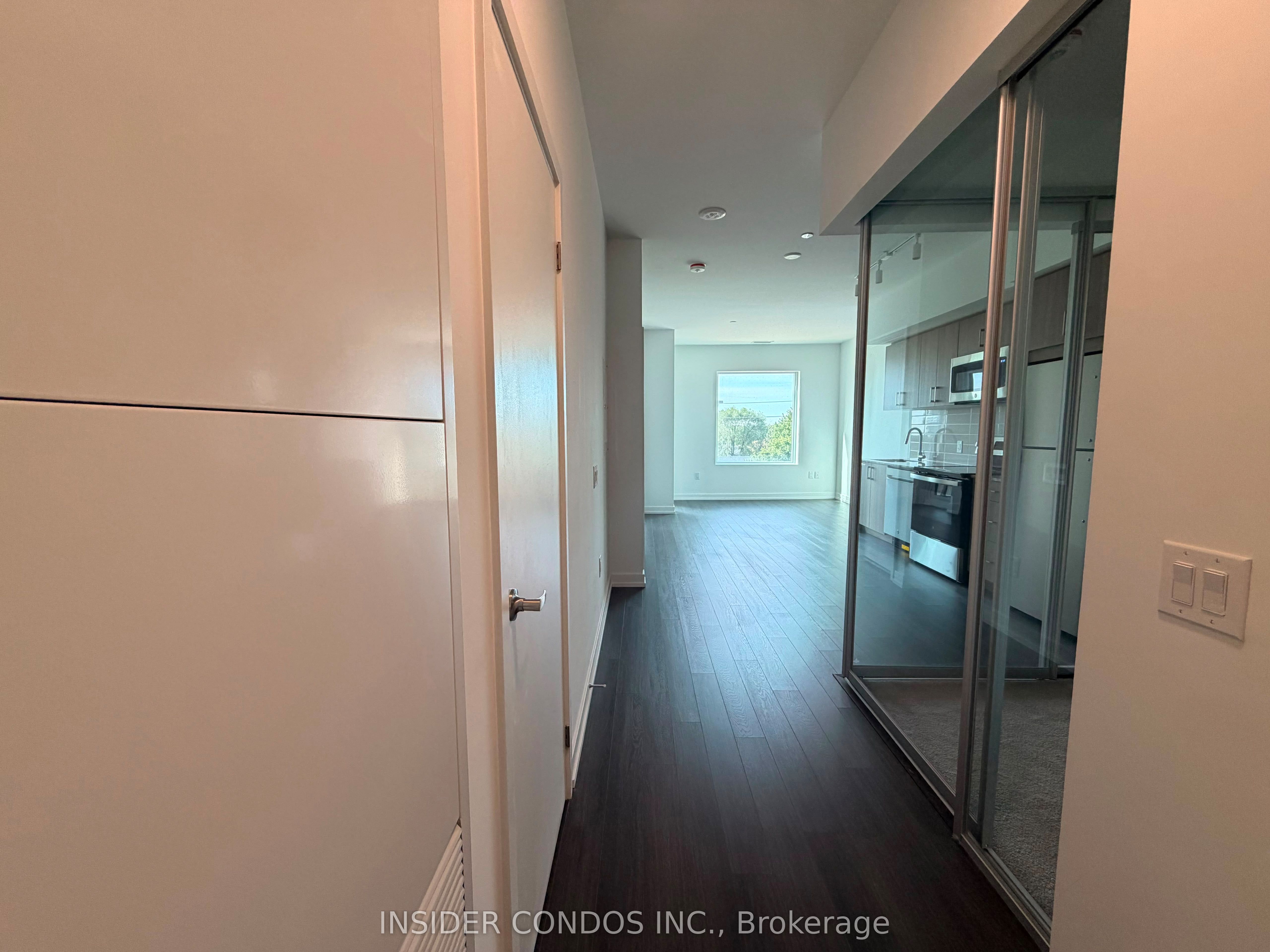 4010 Eglinton Avenue W 428, Toronto, ON M9P 1A6 photo 4