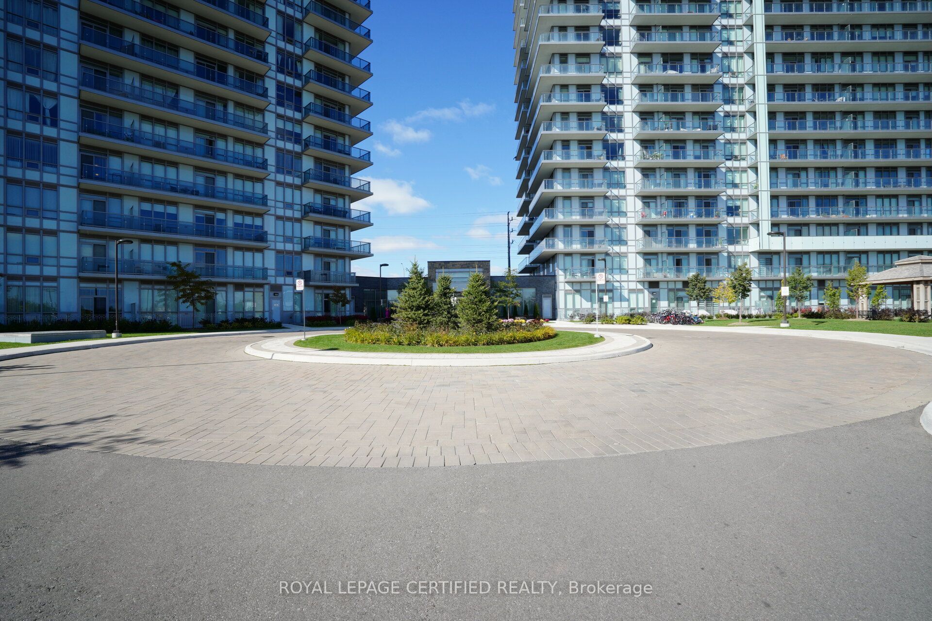 4633 Glen Erin Drive 710, Mississauga, ON L5M 0Y6 photo 3