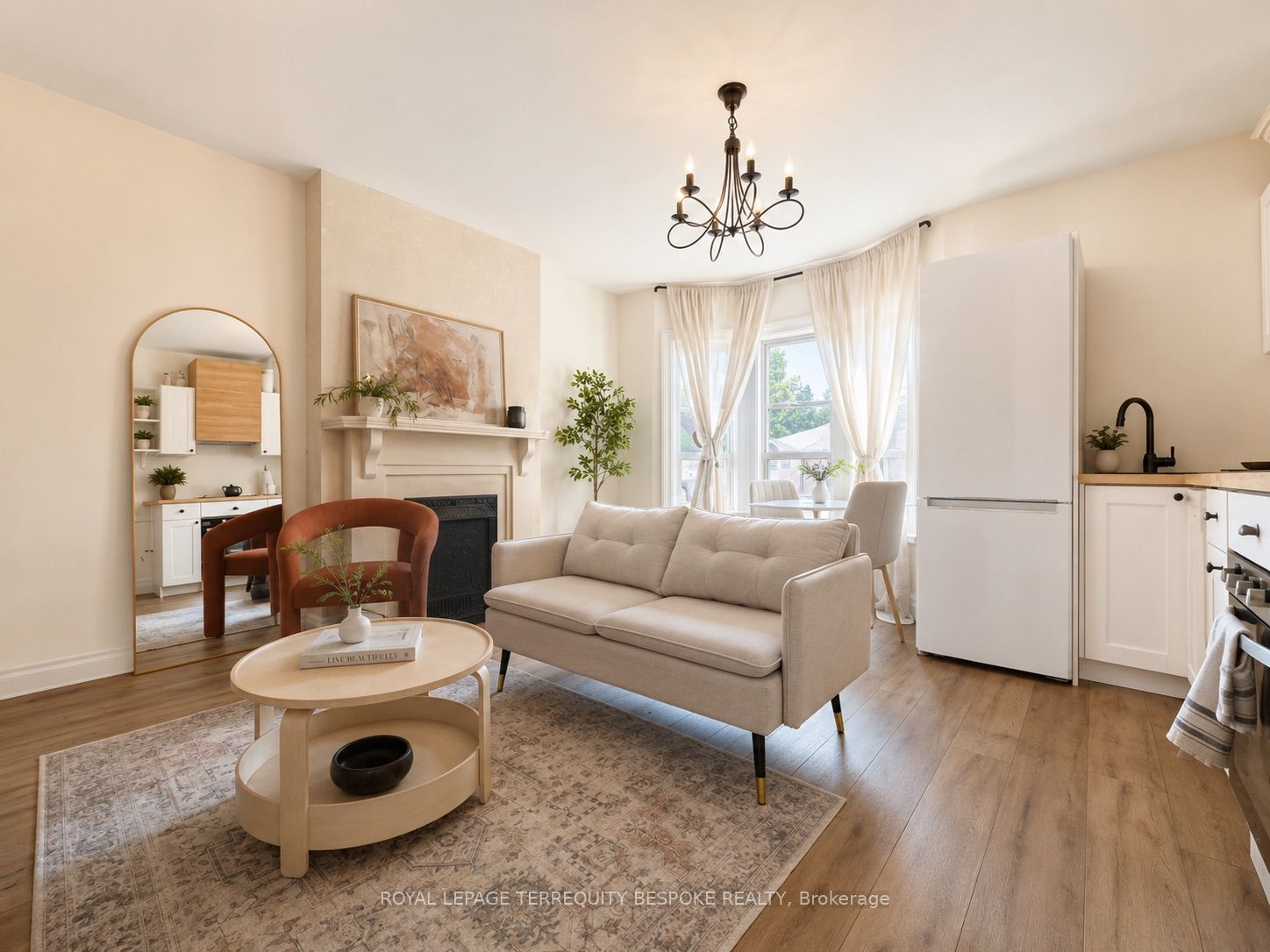 39 Lappin Avenue upper, Toronto, ON M6H 1Y3 photo 5