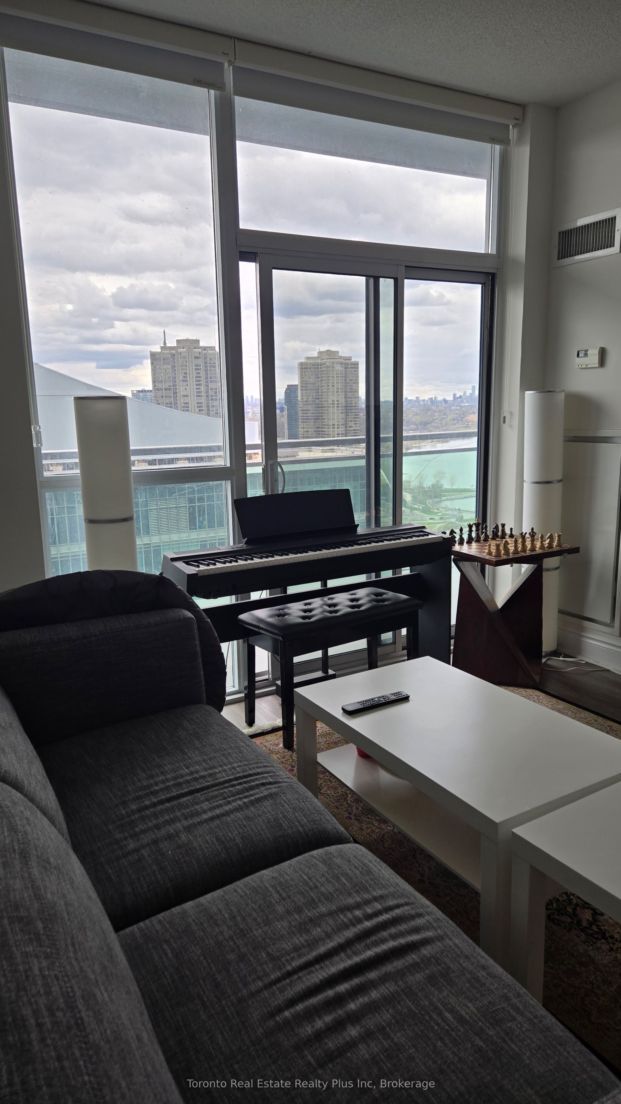 16 Brookers Lane 2804, Toronto, ON M8V 1A1 photo 4