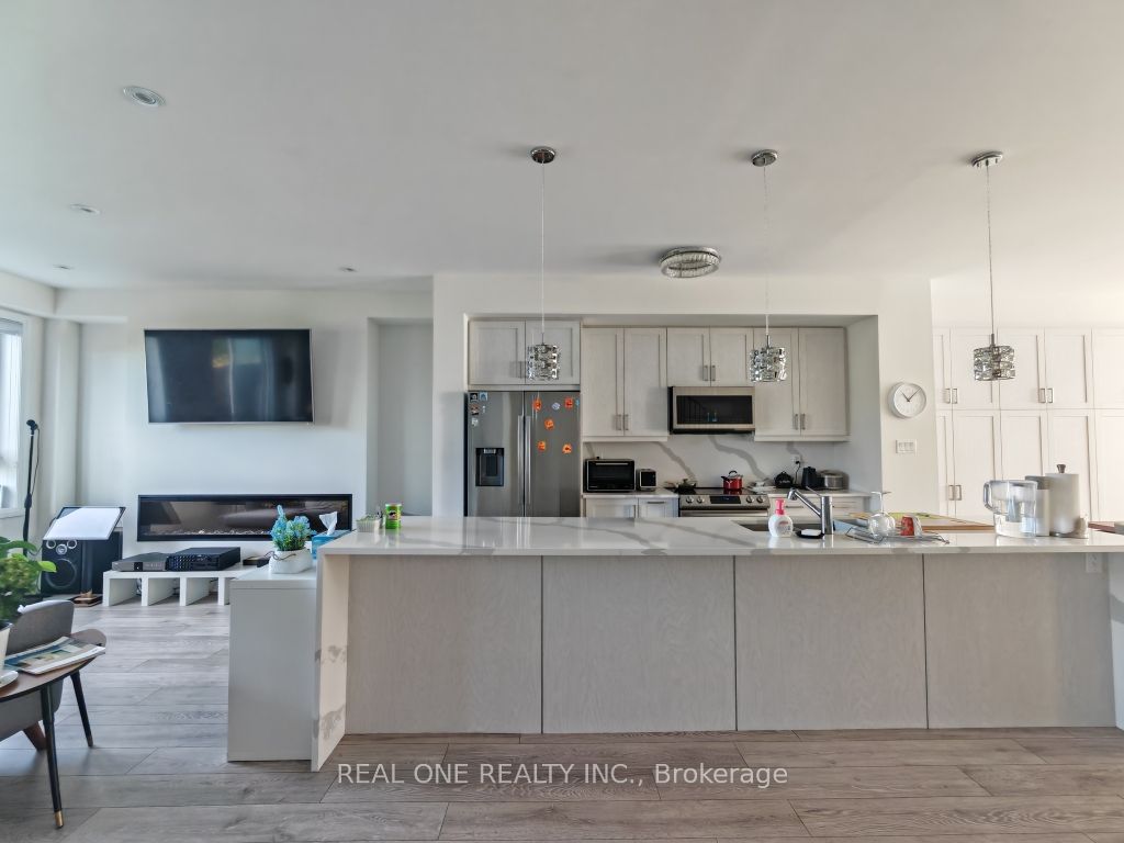19 Woodstream Drive, Toronto, ON M9W 0G1 photo 3