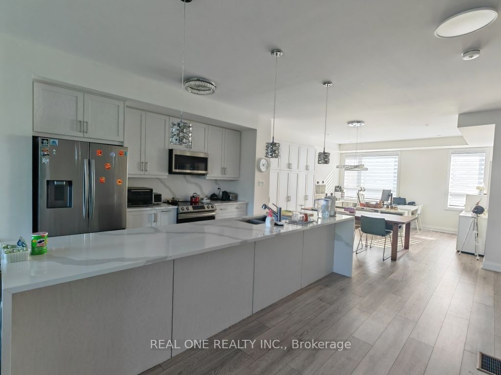 19 Woodstream Drive, Toronto, ON M9W 0G1 photo 4