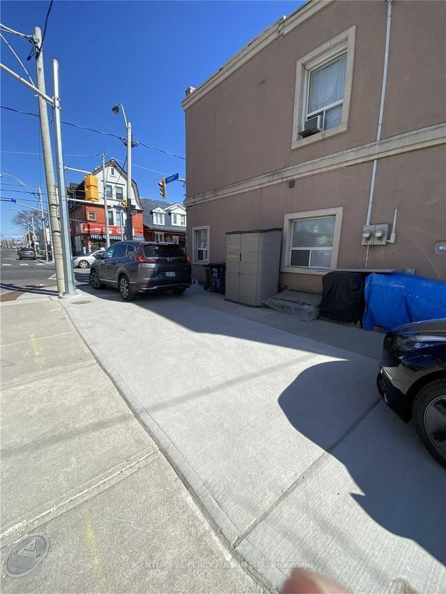 746 Lansdowne Avenue Bsmt, Toronto, ON M6H 3Y8 photo 4