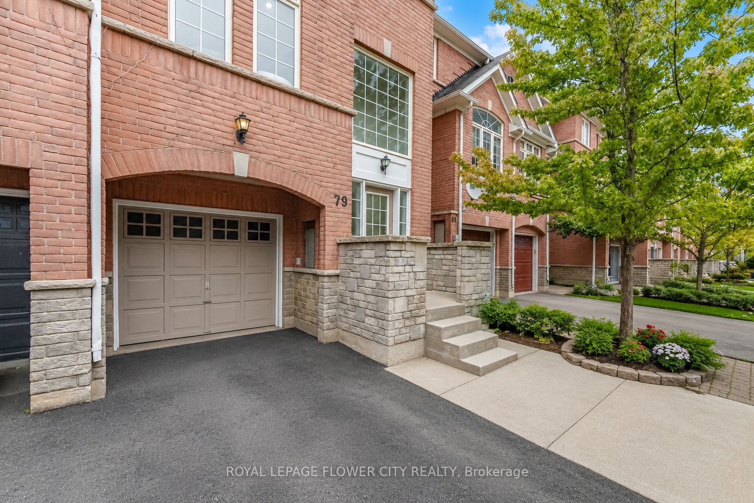 79 Bernard Avenue, Brampton, ON L6Y 5S3 photo 2