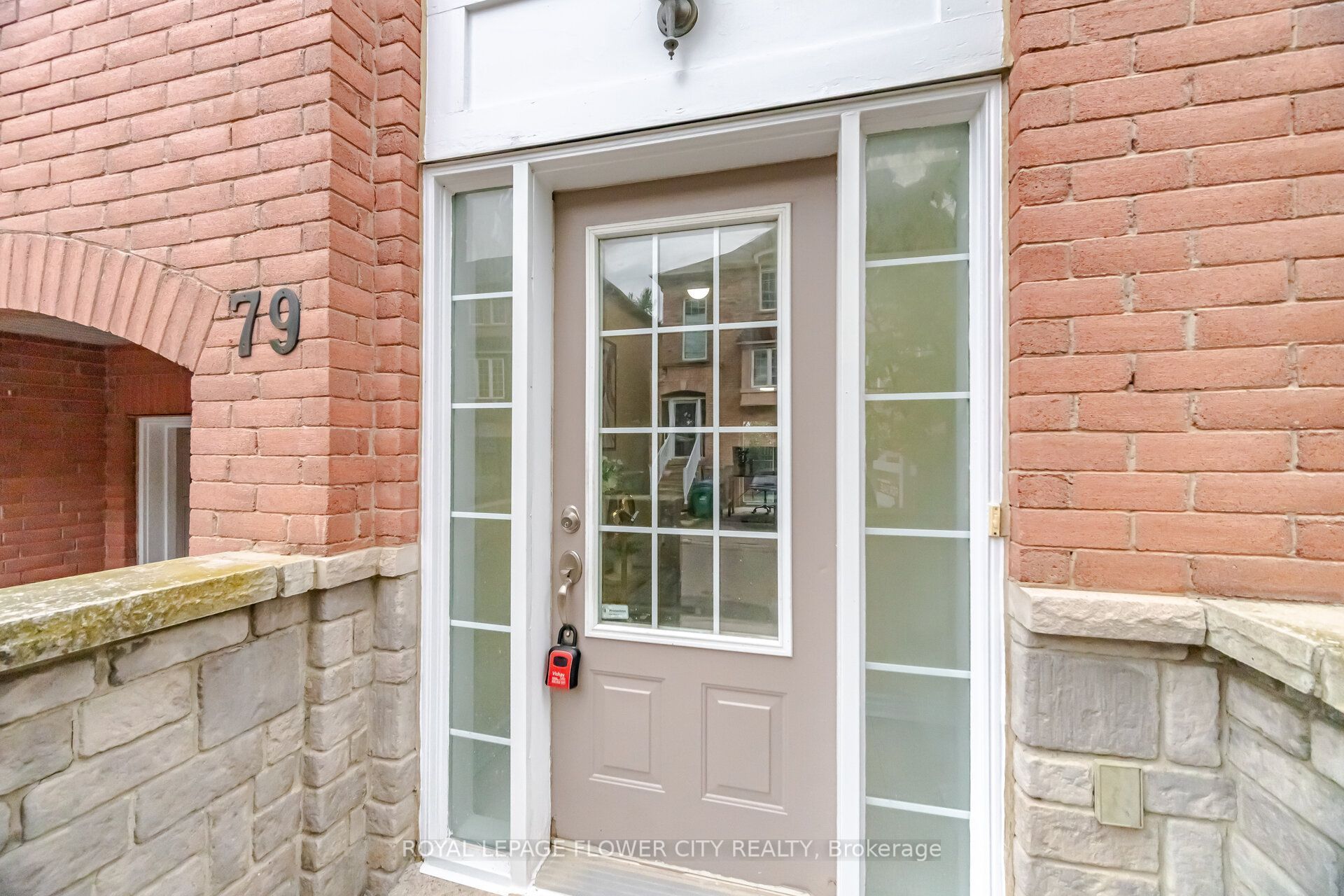 79 Bernard Avenue, Brampton, ON L6Y 5S3 photo 5