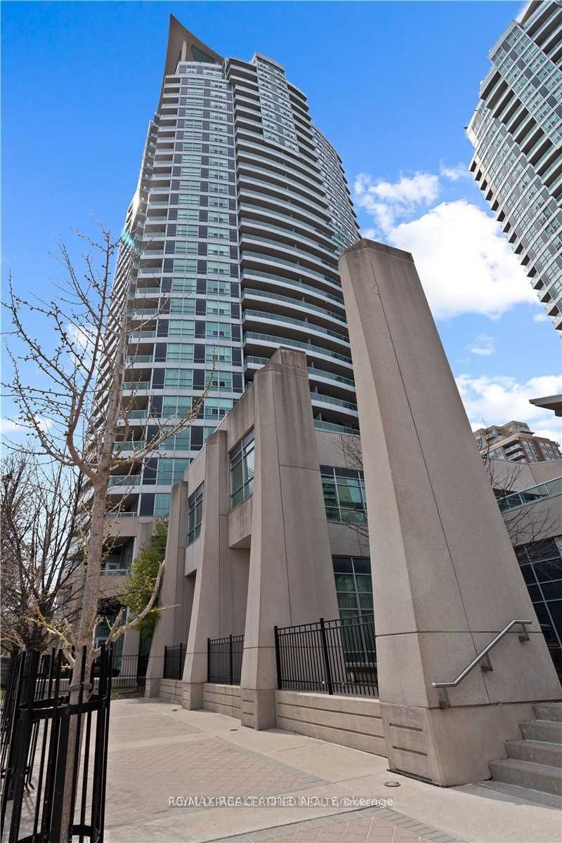 33 Elm Drive W Tp2709, Mississauga, ON L5B 4M2 photo 2