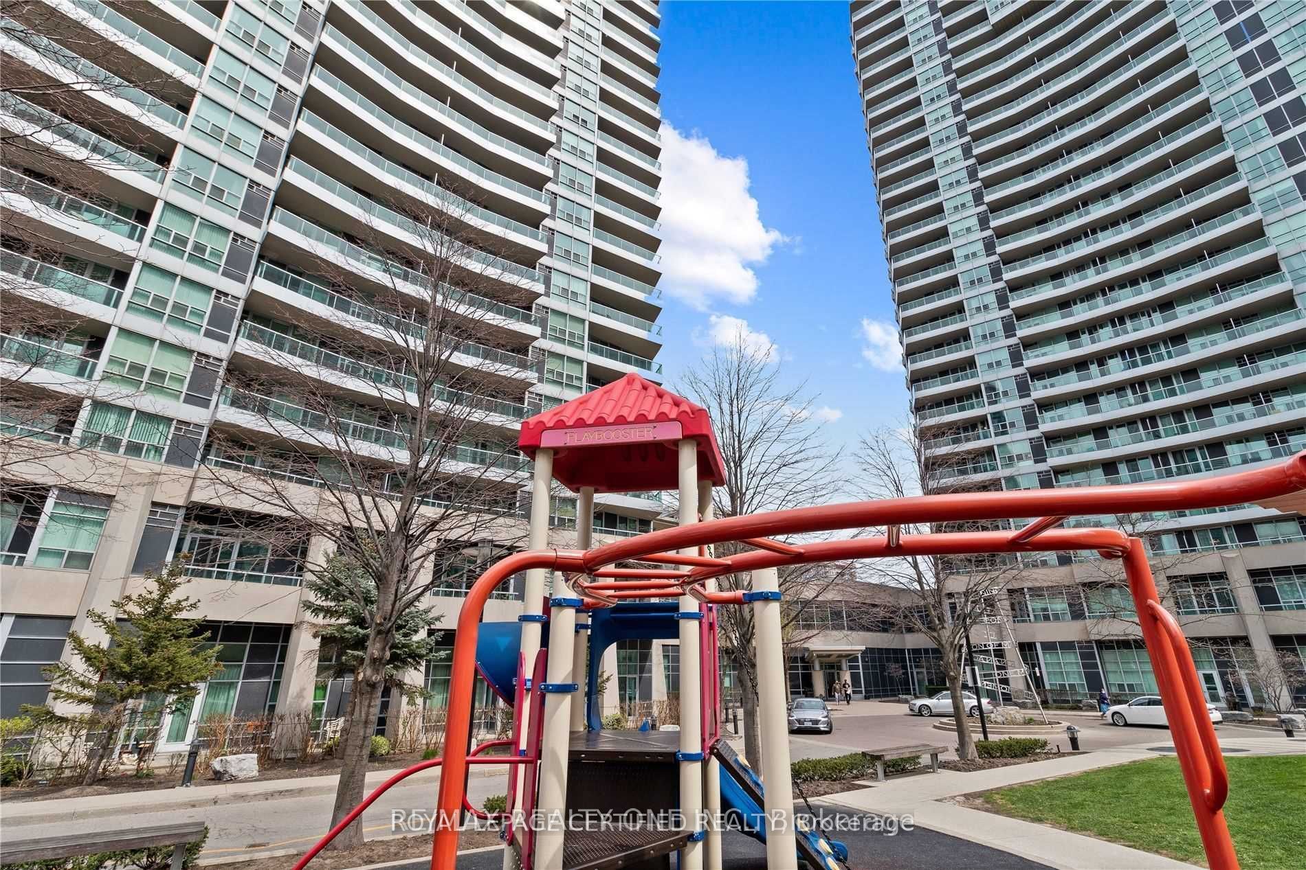 33 Elm Drive W Tp2709, Mississauga, ON L5B 4M2 photo 3
