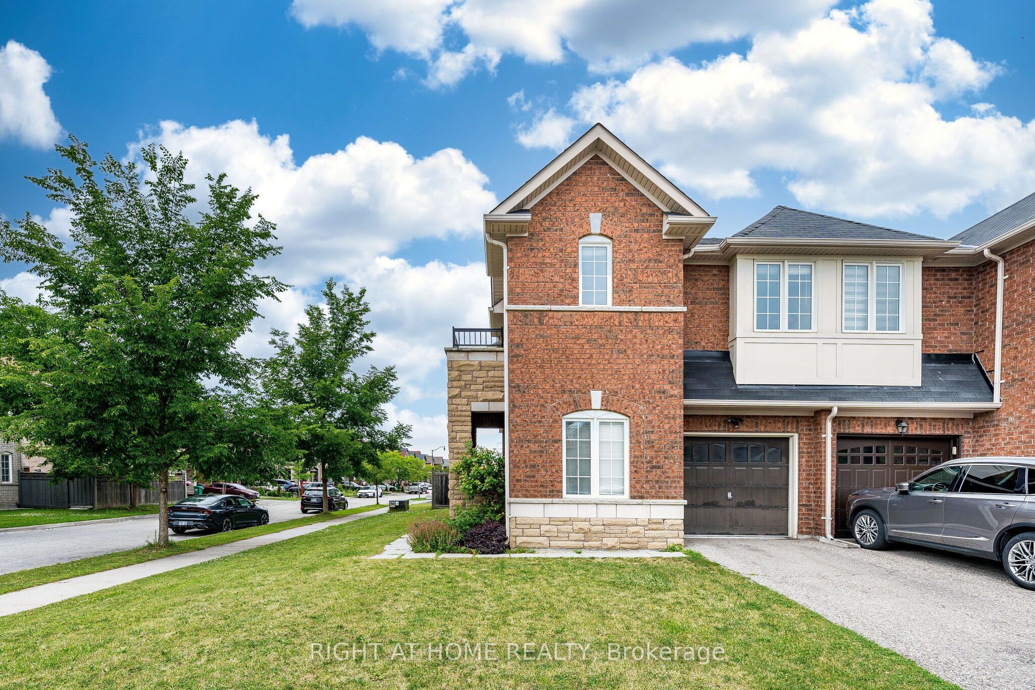 33 Drexel Road, Brampton, ON L6P 3S4 photo 4