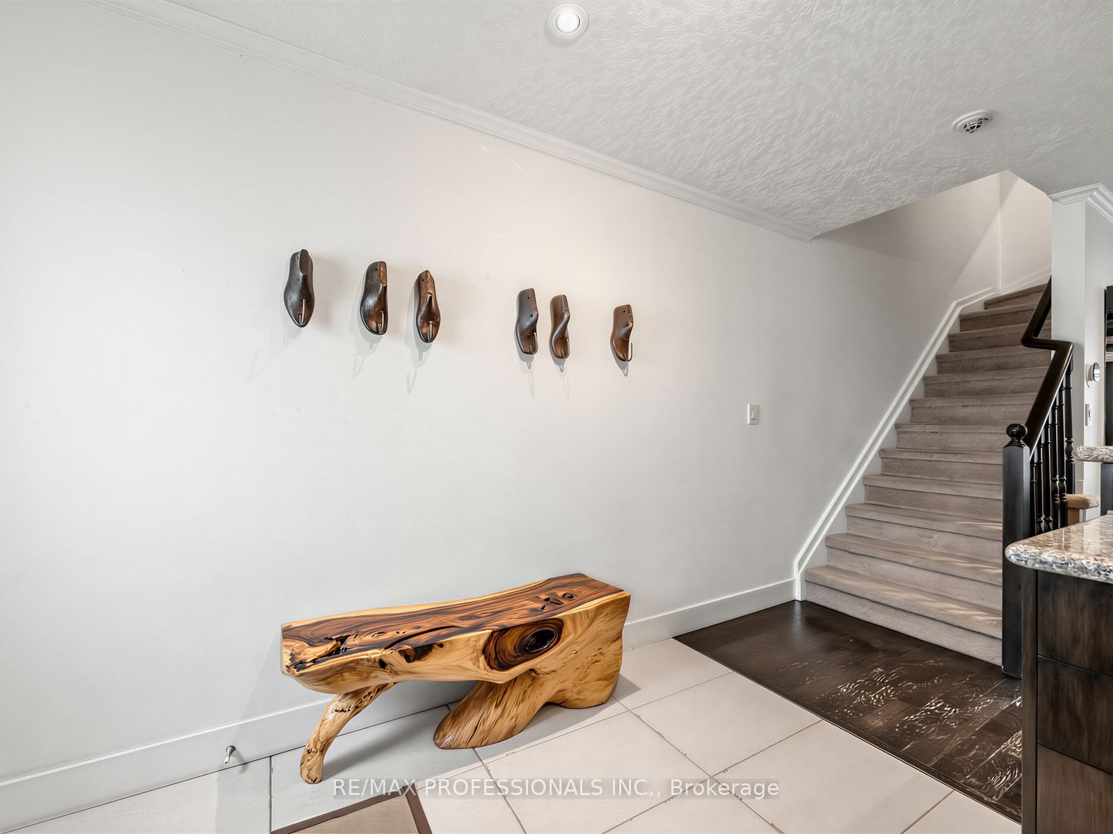 220 Manitoba Street 32, Toronto, ON M8Y 4G7 photo 4
