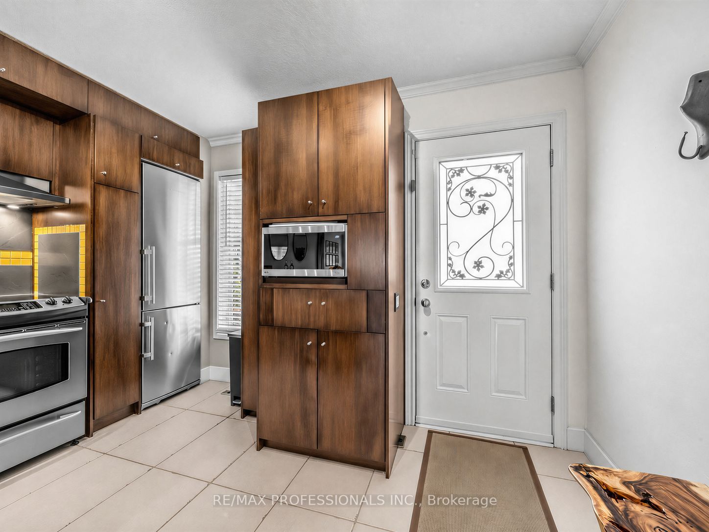 220 Manitoba Street 32, Toronto, ON M8Y 4G7 photo 5