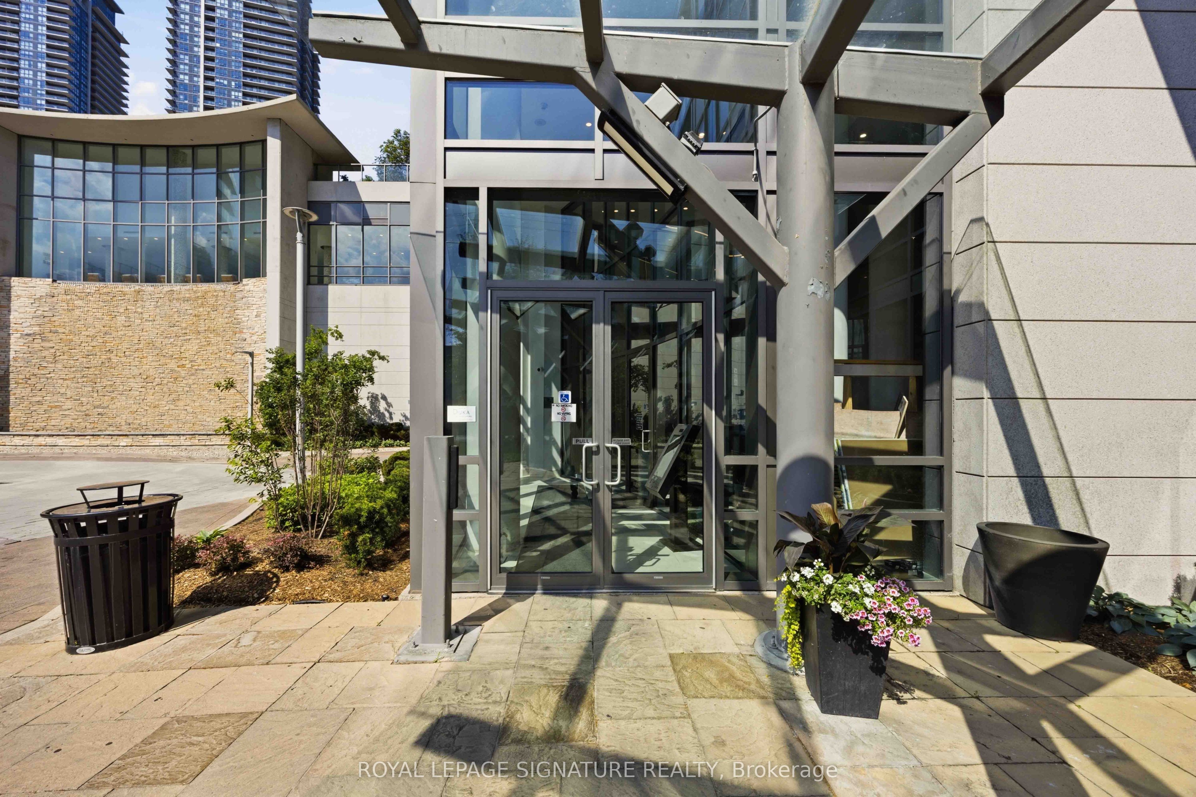 2240 Lake shore Boulevard W 603, Toronto, ON M8V 1A5 photo 2