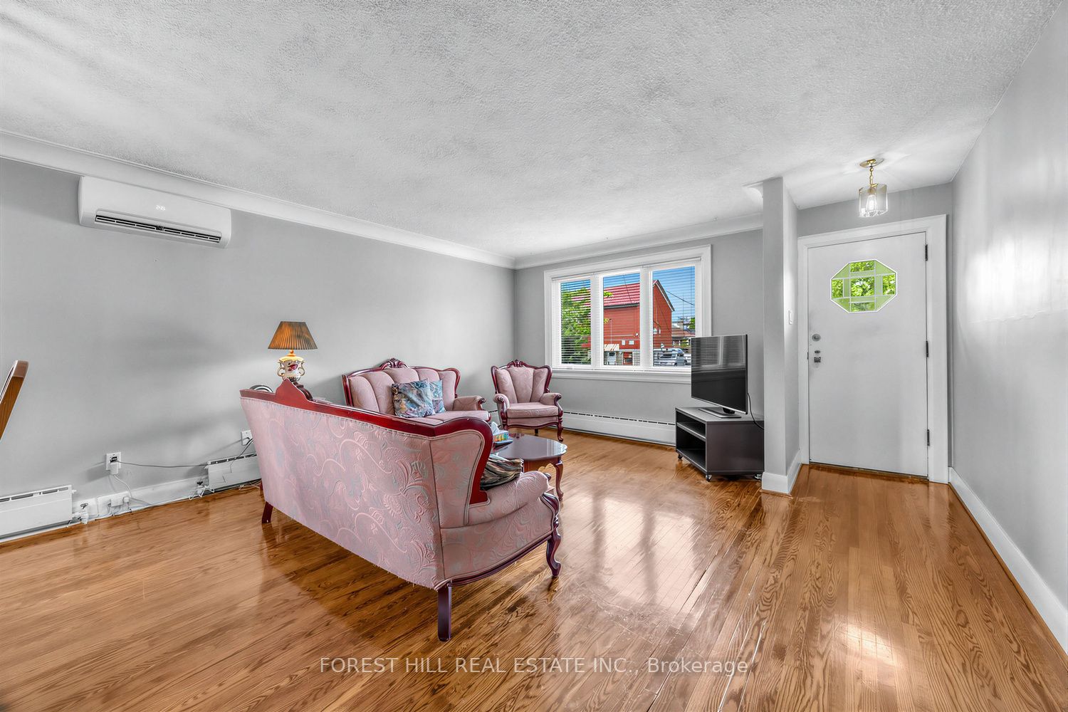 101 Holwood Avenue, Toronto, ON M6M 1P7 photo 3