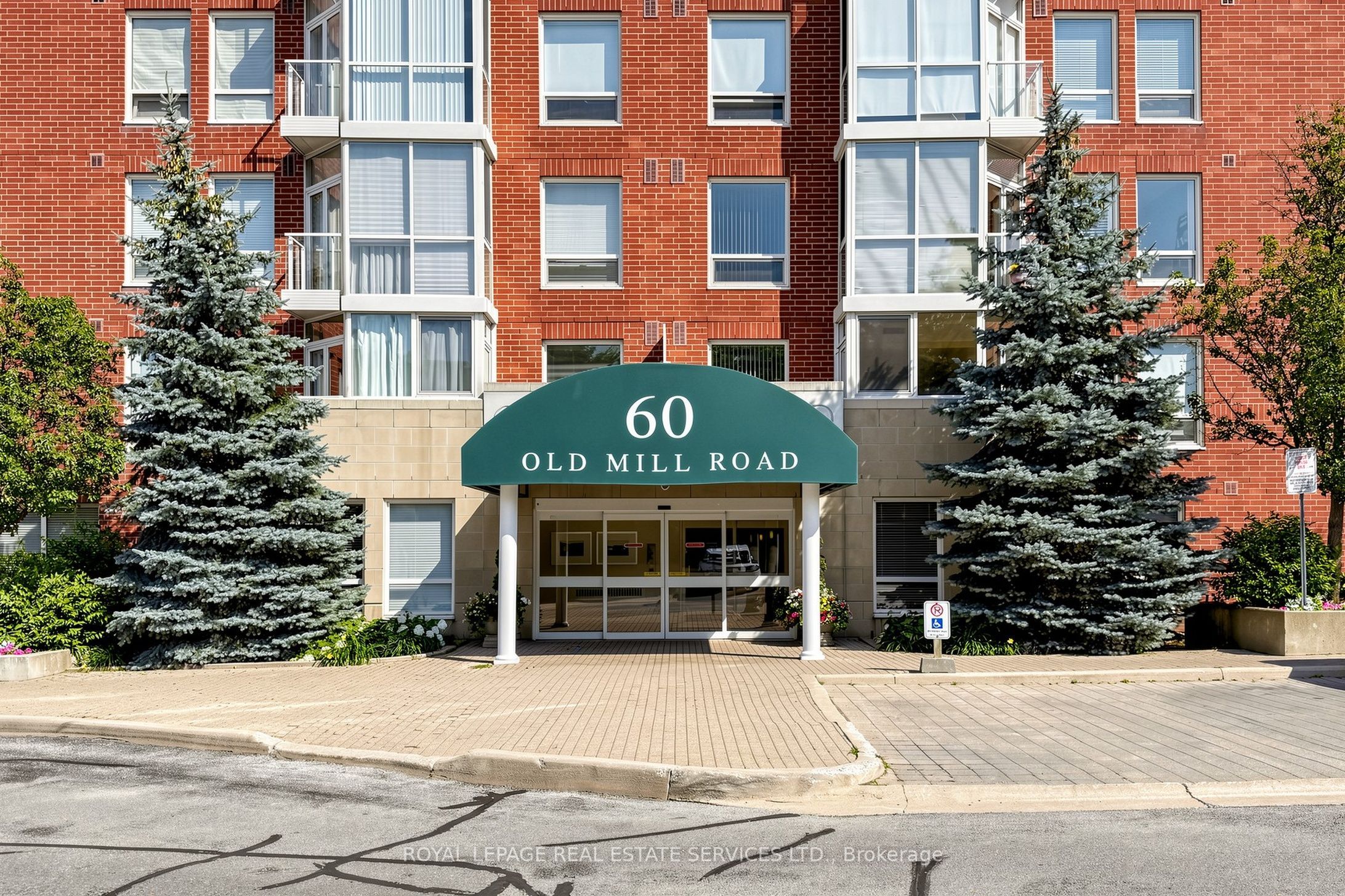 60 Old Mill Road 306, Oakville, ON L6J 7V9 photo 2