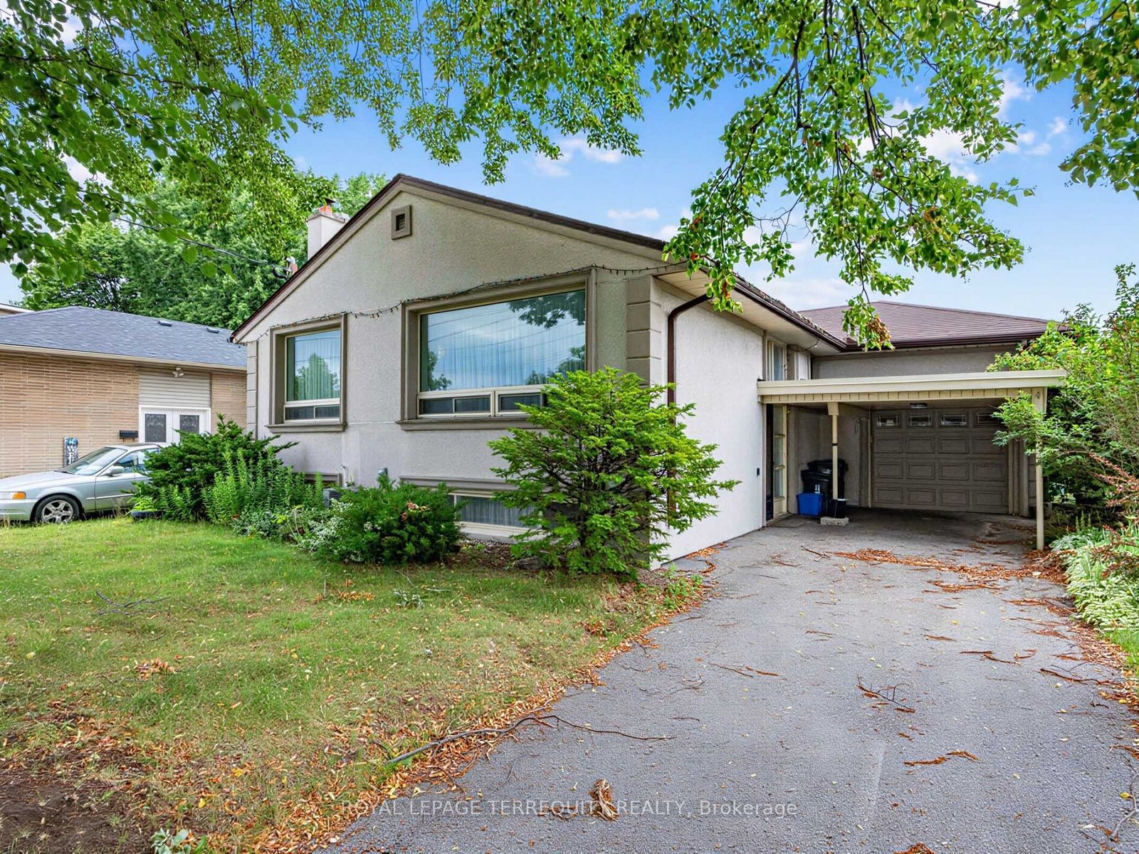 359 Renforth Drive, Toronto, ON M9C 2L8 photo 2
