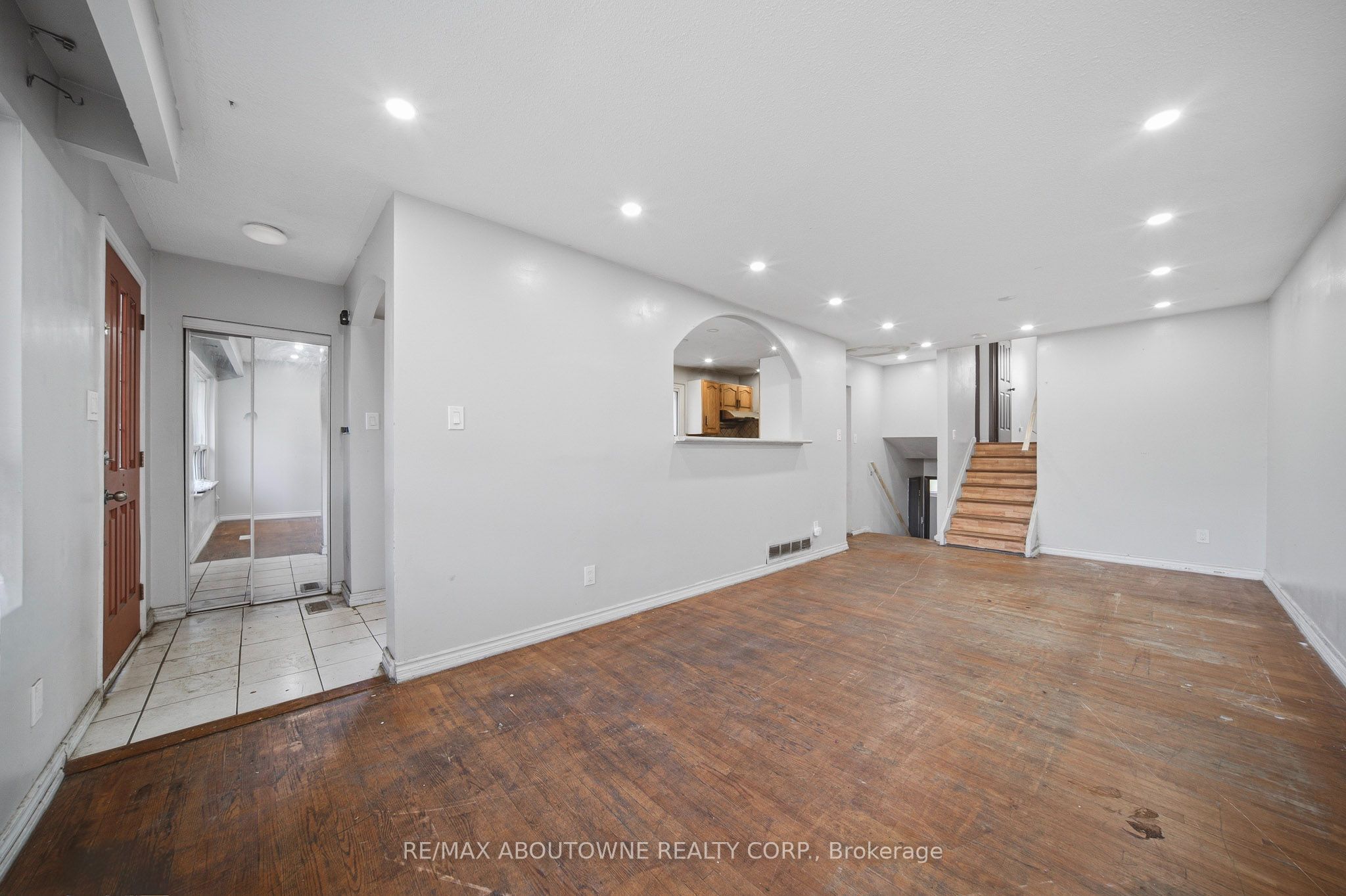 34 Seaborn Road, Brampton, ON L6V 2C1 photo 3