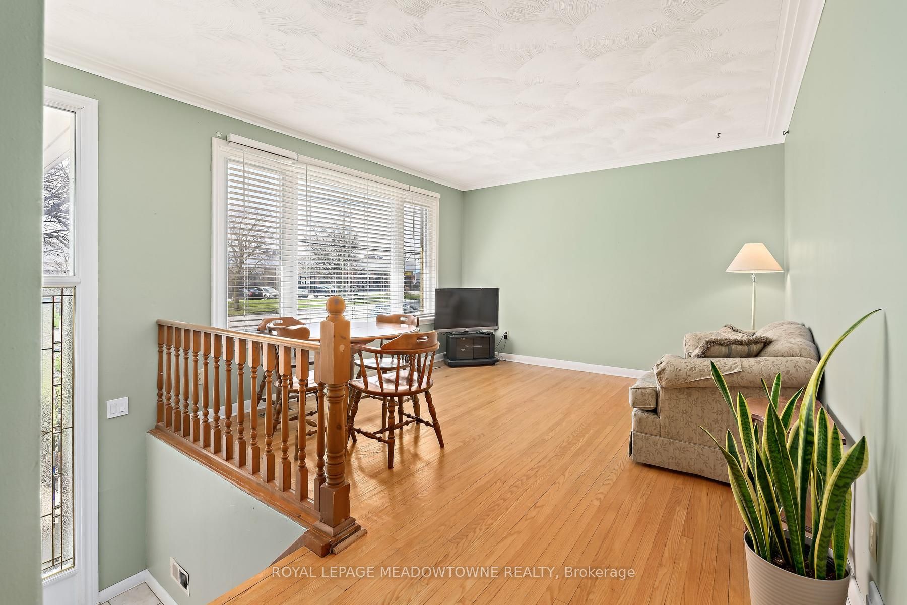 456 Delrex Boulevard, Halton Hills, ON L7G 4J2 photo 5