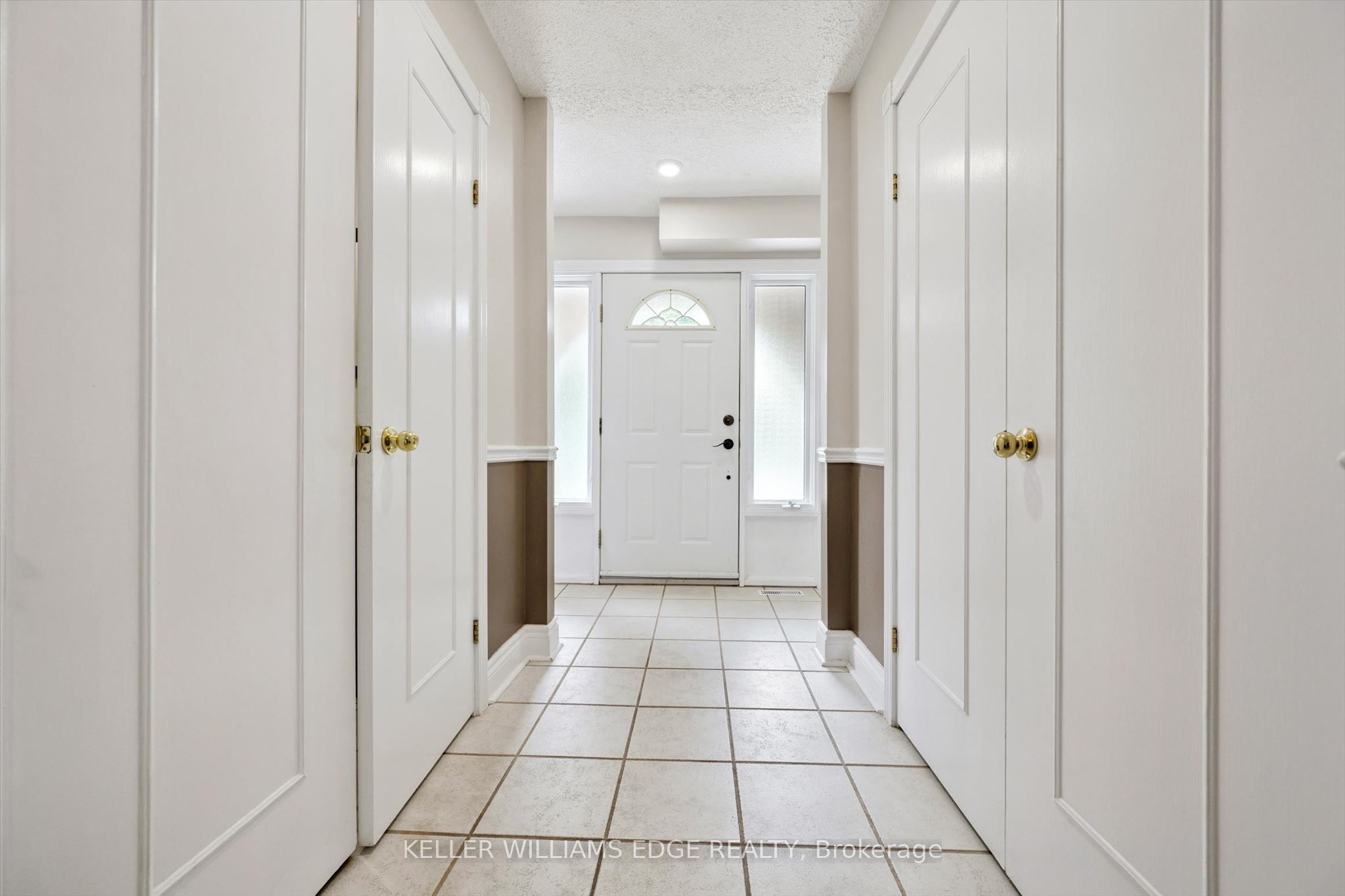 495 Tipperton Crescent, Oakville, ON L6L 5E1 photo 5